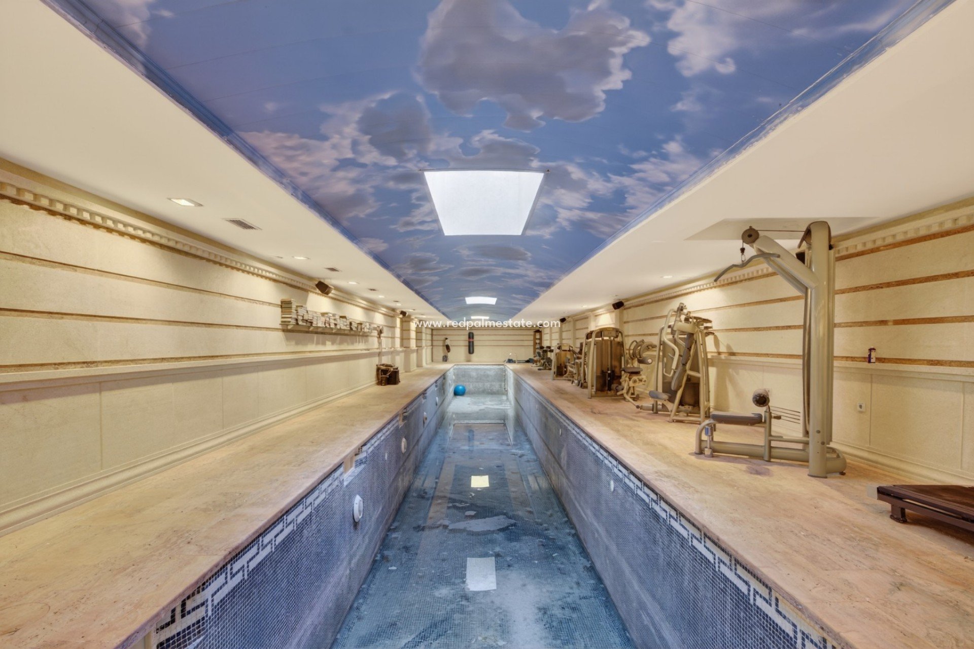 Återförsäljning - Villa -
Elche