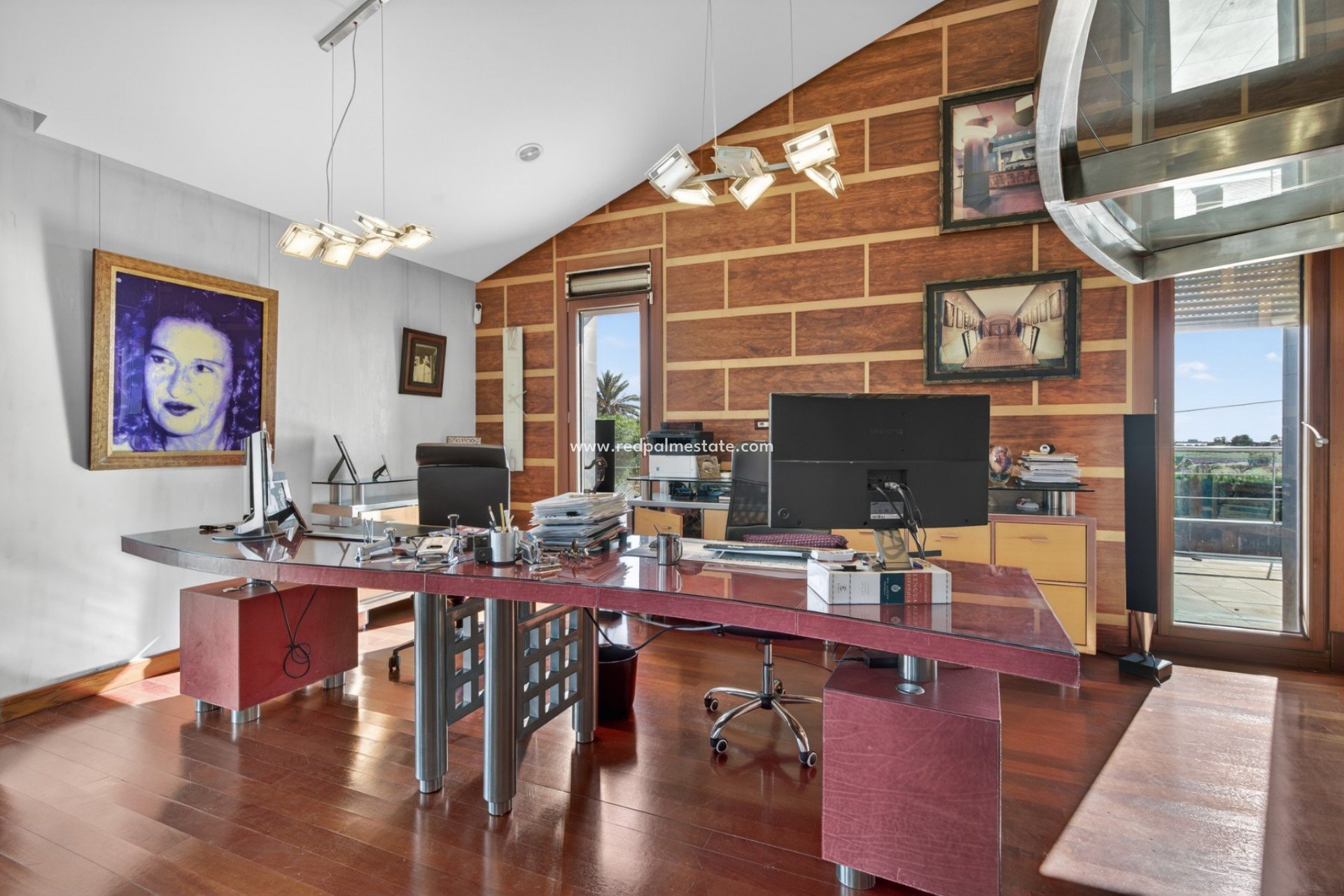 Återförsäljning - Villa -
Elche