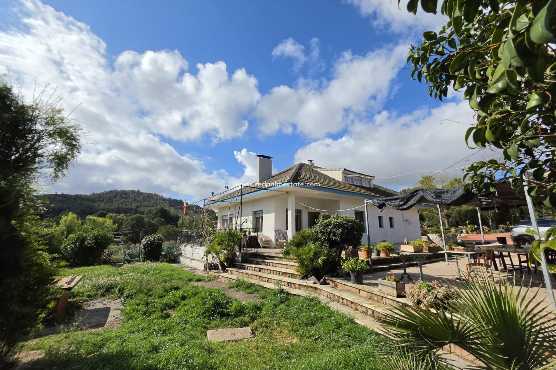 Återförsäljning - Villa -
Elda - Inland