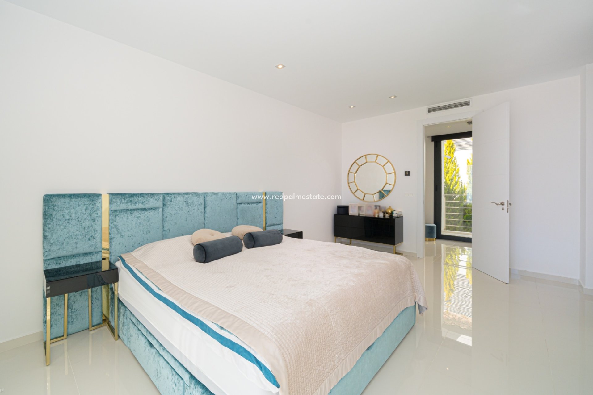 Återförsäljning - Villa -
Finestrat - Costa Blanca