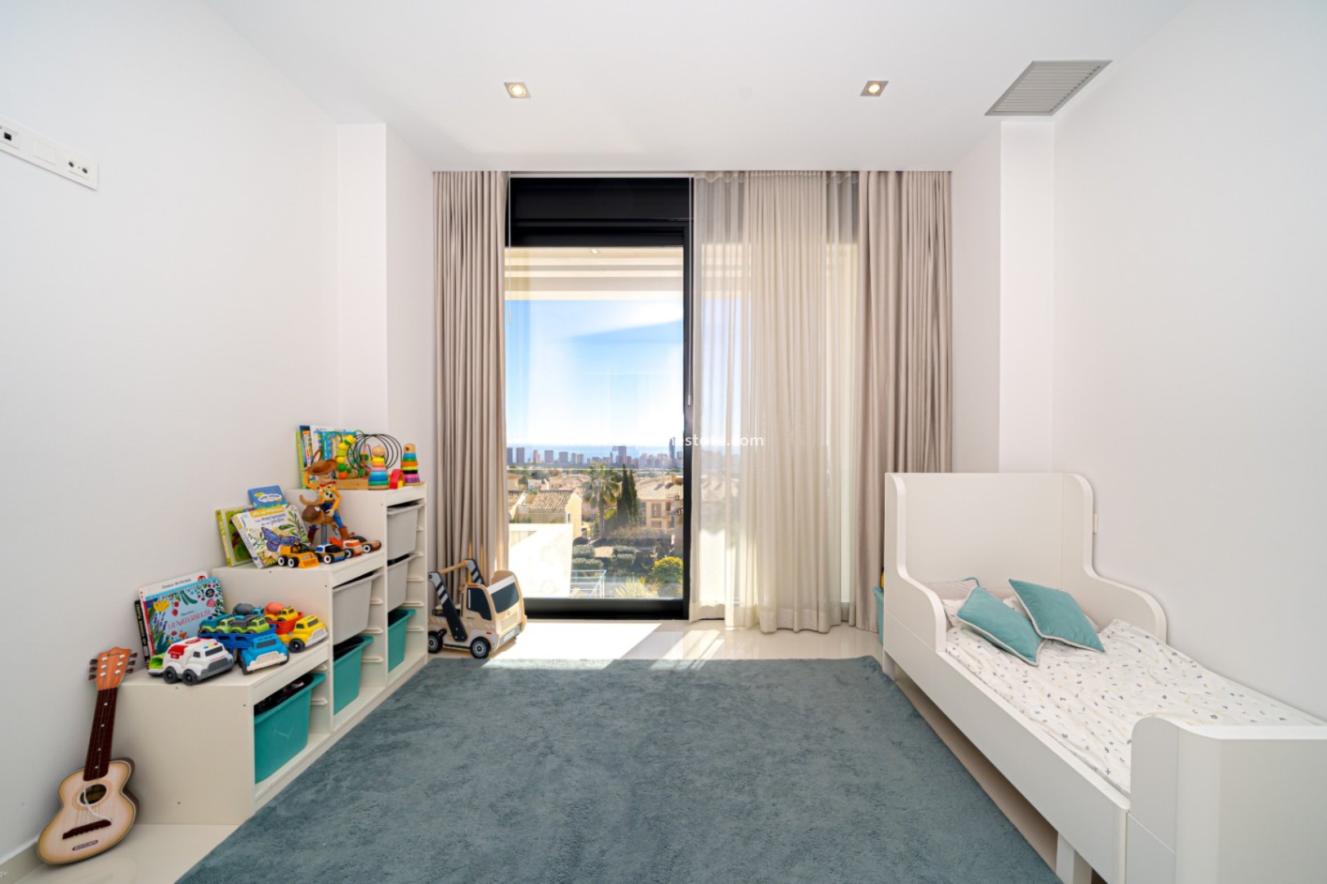 Återförsäljning - Villa -
Finestrat - Costa Blanca