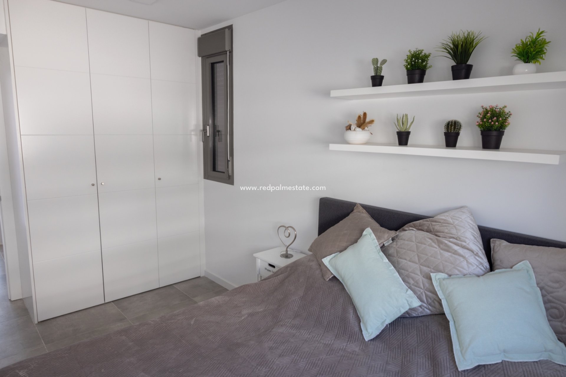 Återförsäljning - Villa -
Finestrat - Urbanizaciones