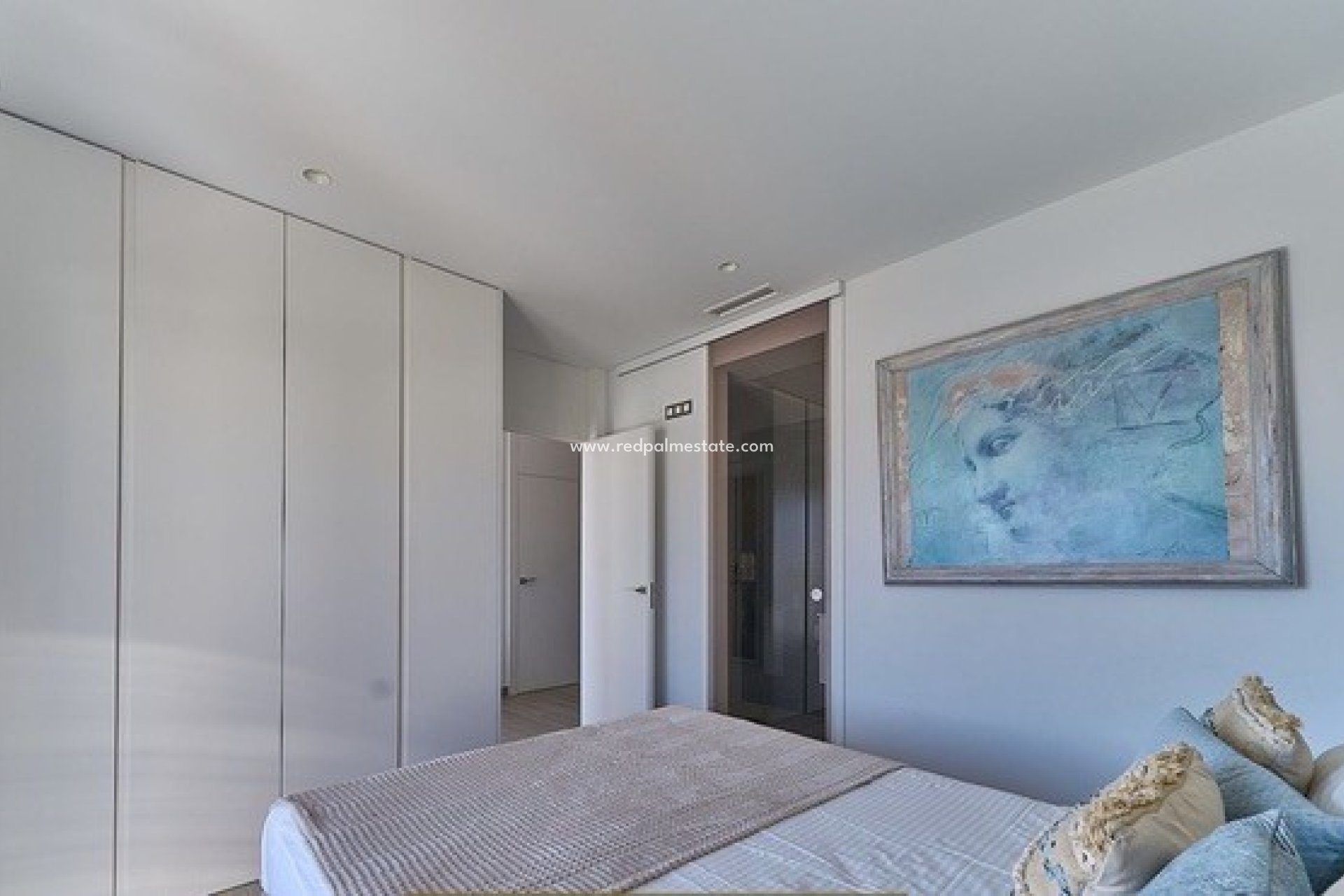 Återförsäljning - Villa -
Finestrat