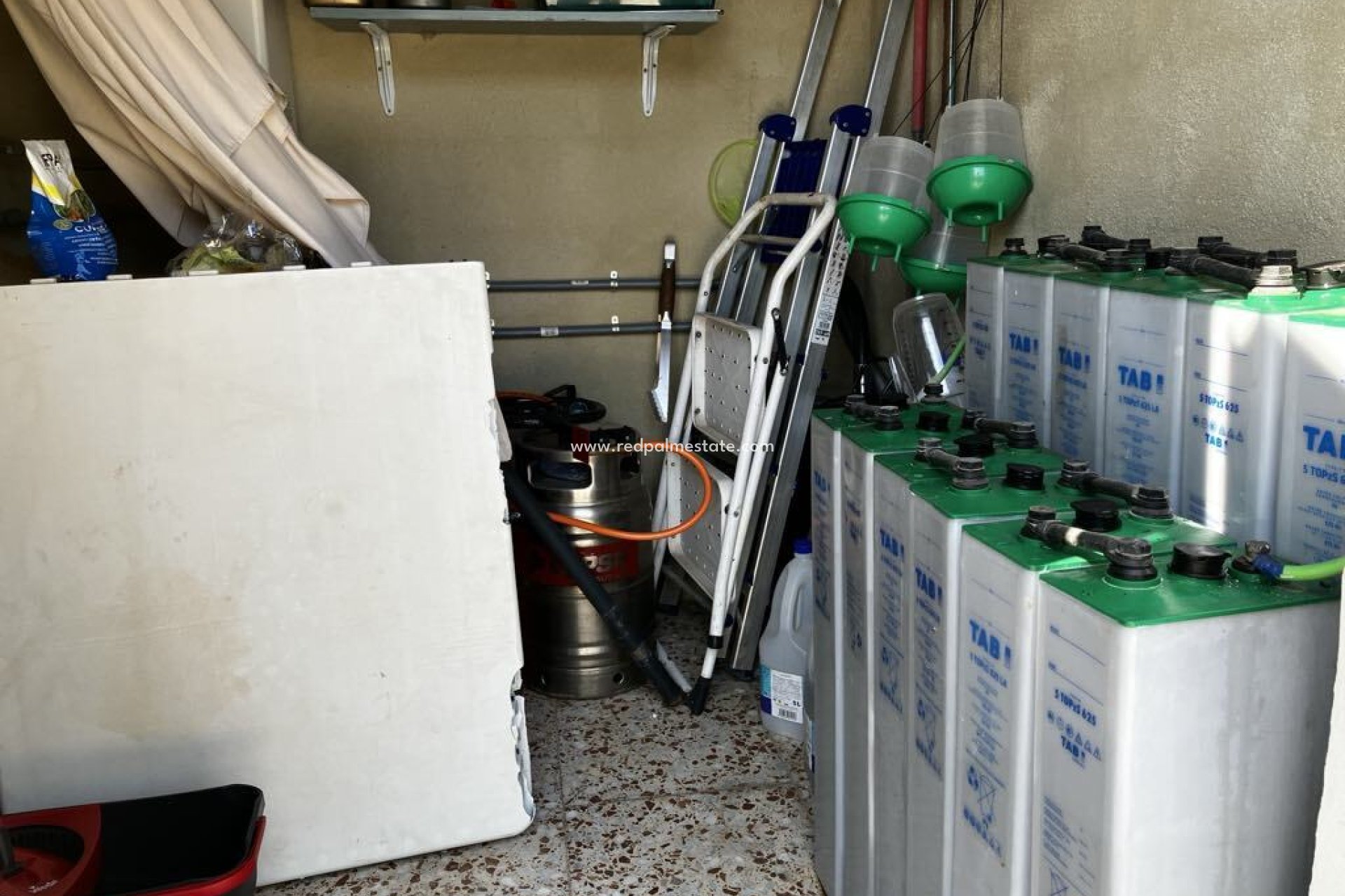 Återförsäljning - Villa -
Finestrat