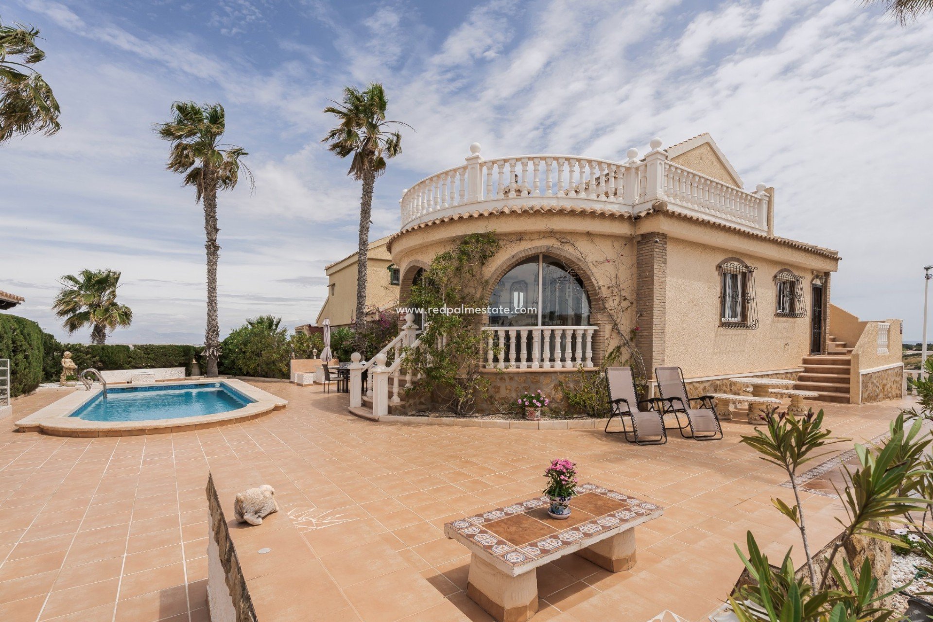 Återförsäljning - Villa -
Gran Alacant - Monte Y Mar