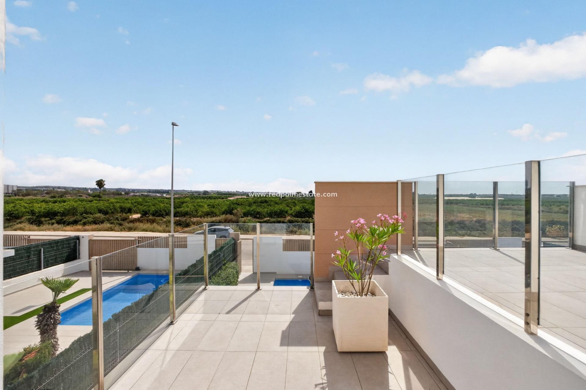 Återförsäljning - Villa -
Guardamar del Segura - El Raso