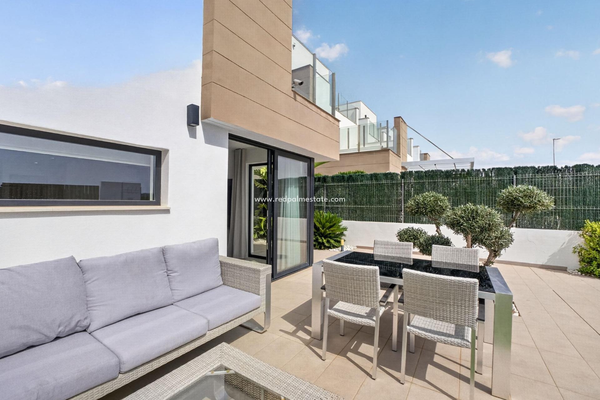 Återförsäljning - Villa -
Guardamar del Segura - El Raso