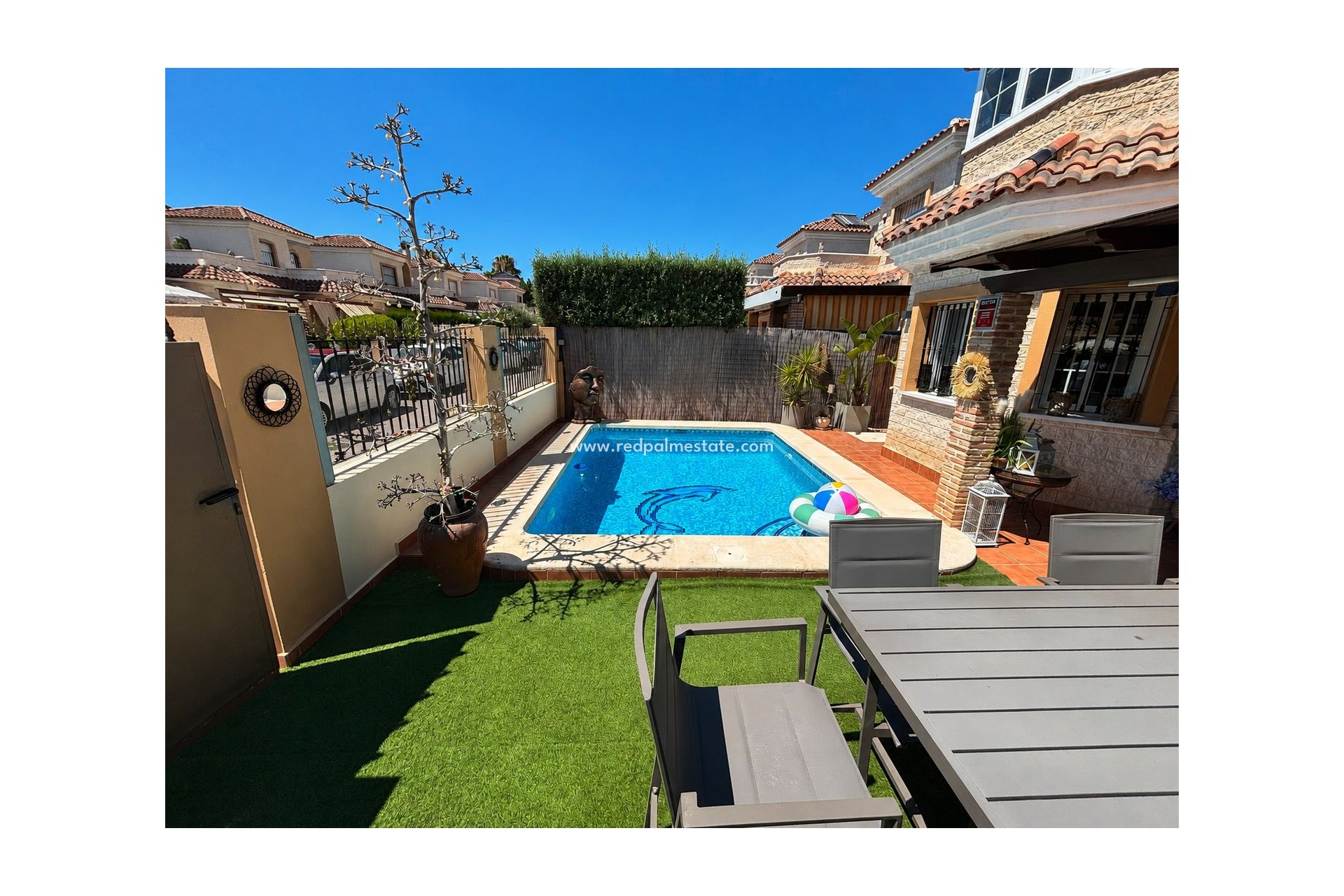Återförsäljning - Villa -
Guardamar del Segura - El Raso