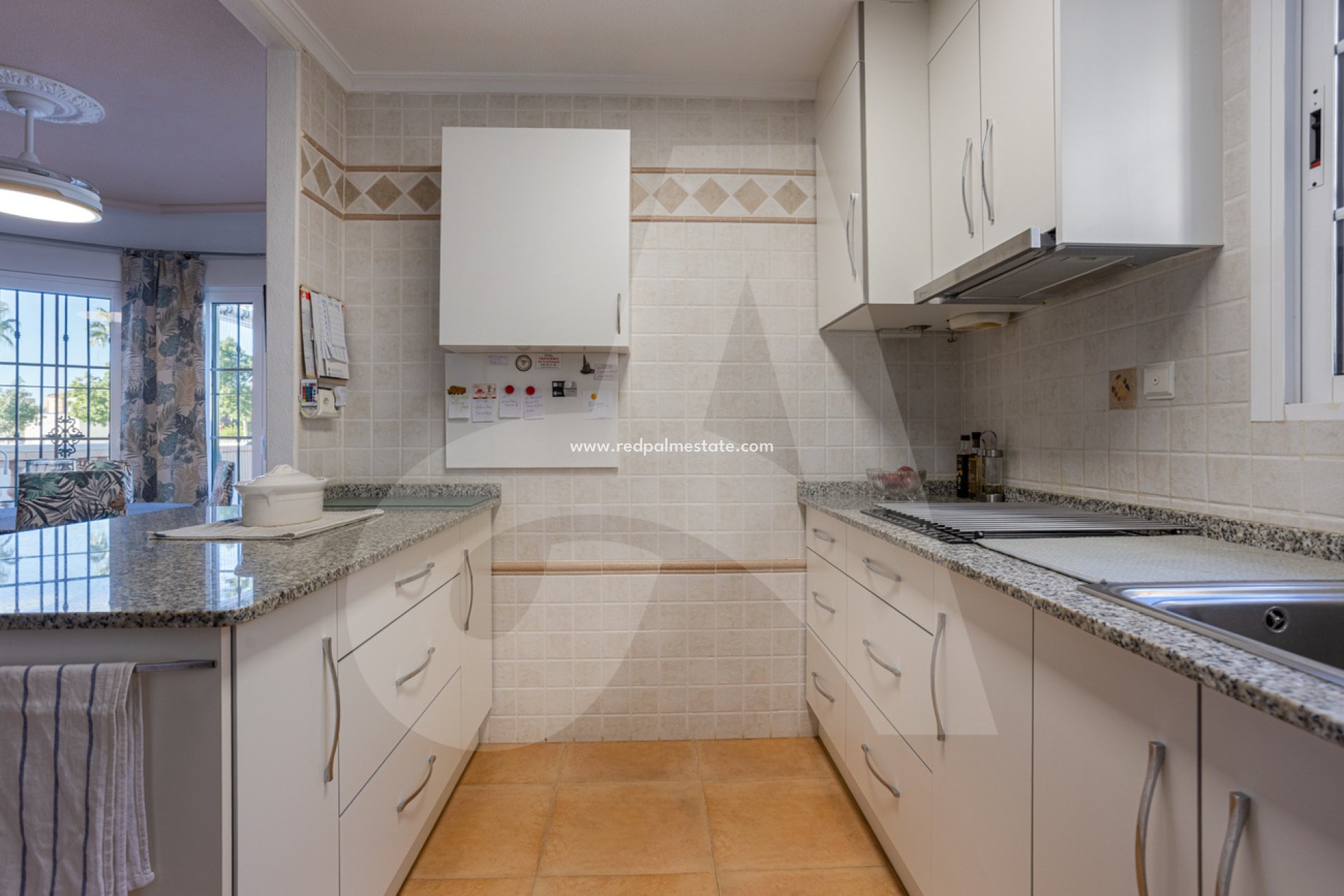 Återförsäljning - Villa -
Guardamar del Segura - El Raso