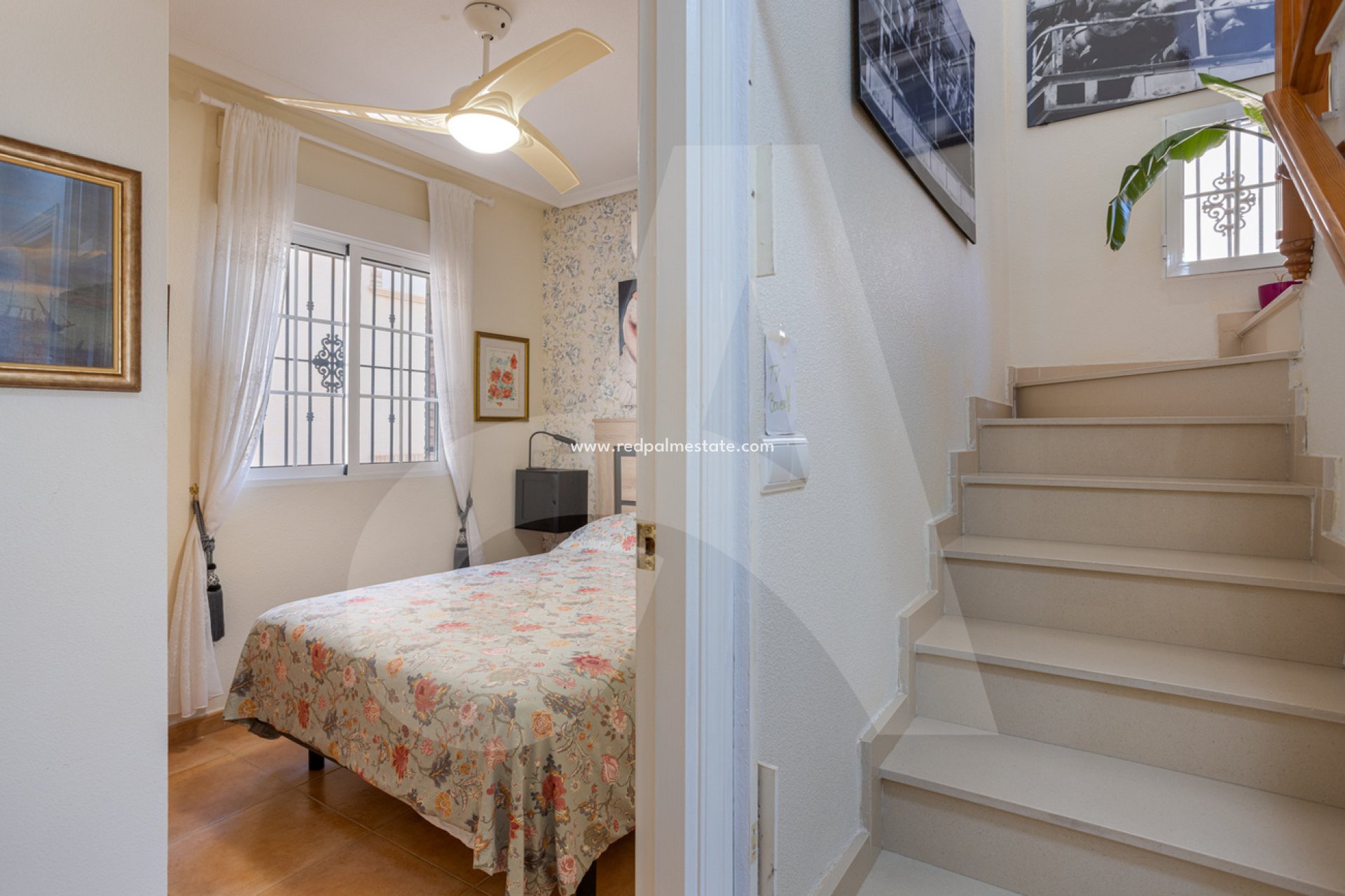 Återförsäljning - Villa -
Guardamar del Segura - El Raso