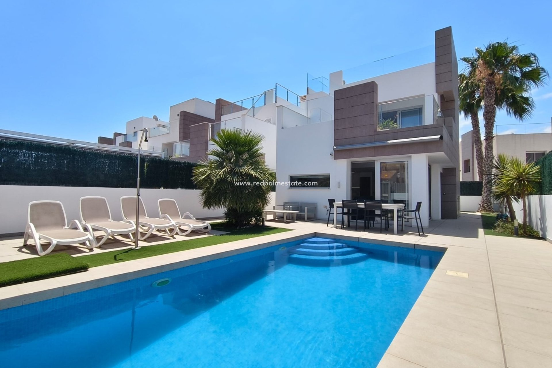 Återförsäljning - Villa -
Guardamar del Segura - El Raso