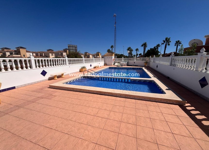 Återförsäljning - Villa -
Guardamar del Segura - Guardamar