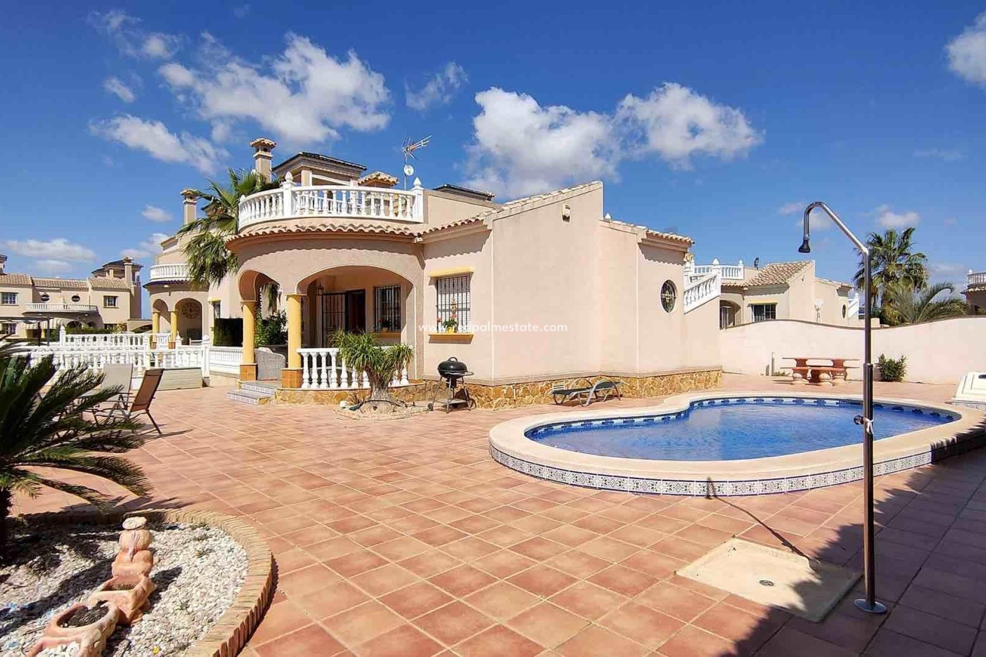 Återförsäljning - Villa -
Guardamar del Segura - Urb el raso