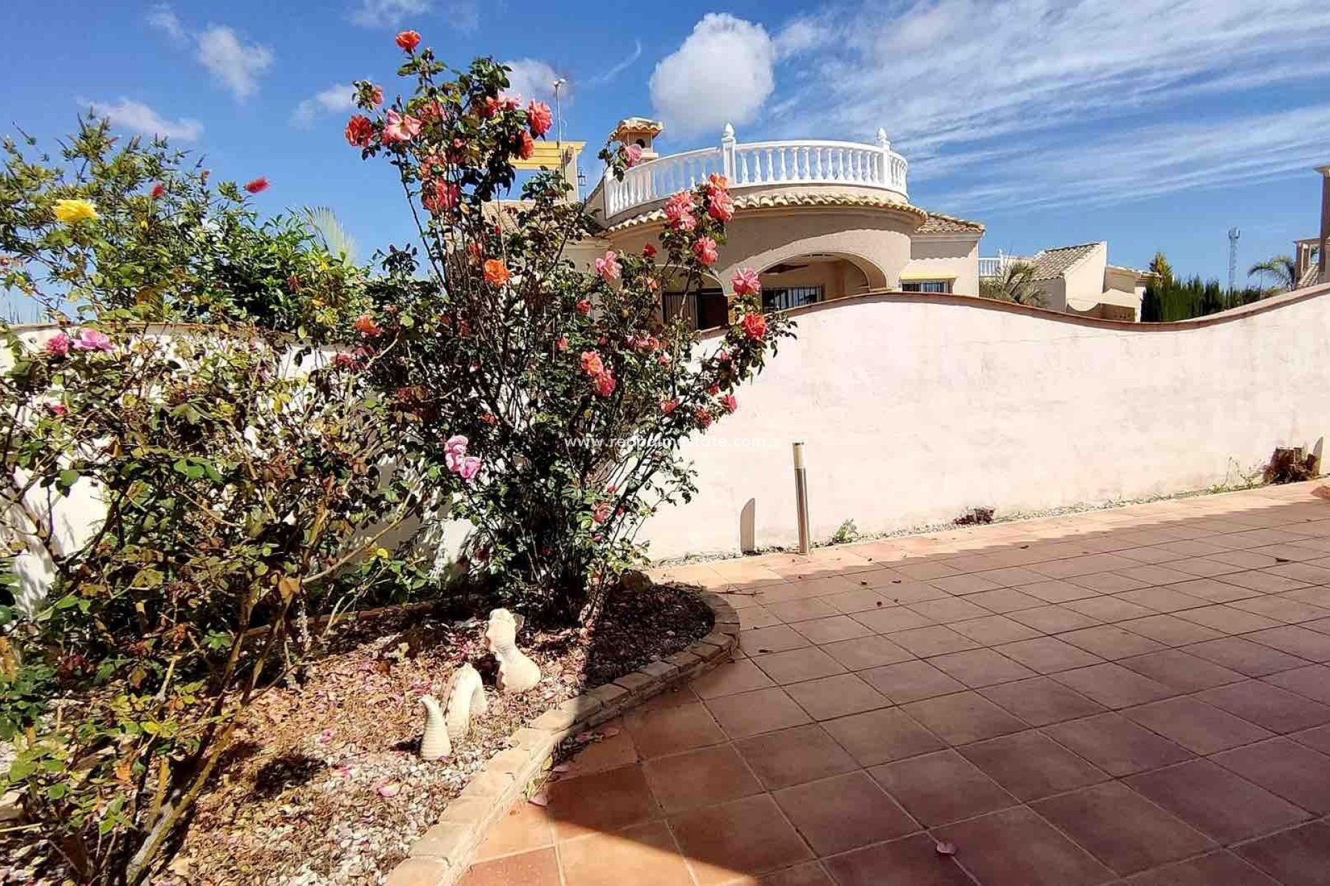 Återförsäljning - Villa -
Guardamar del Segura - Urb el raso