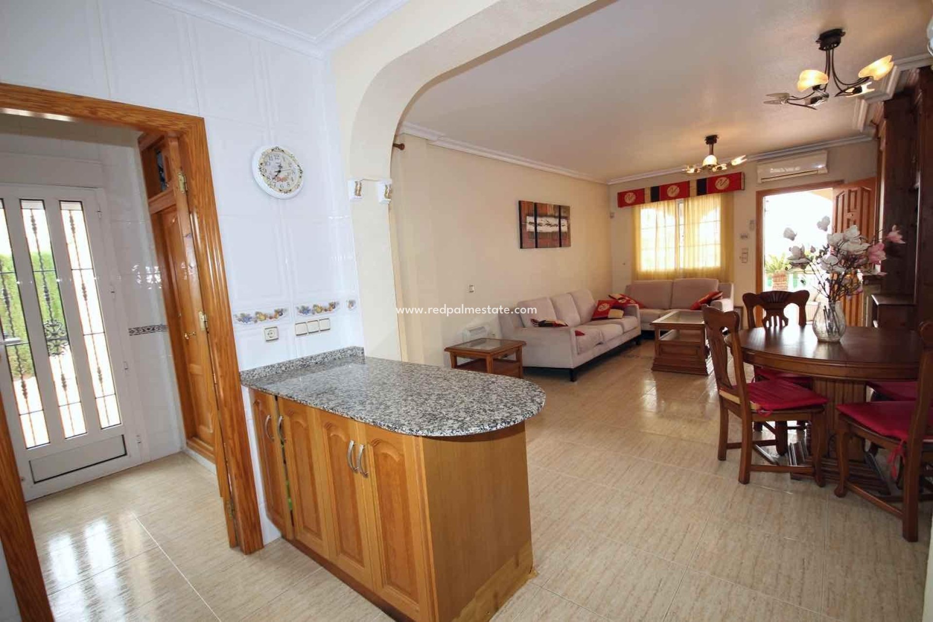 Återförsäljning - Villa -
Guardamar del Segura - Urb el raso