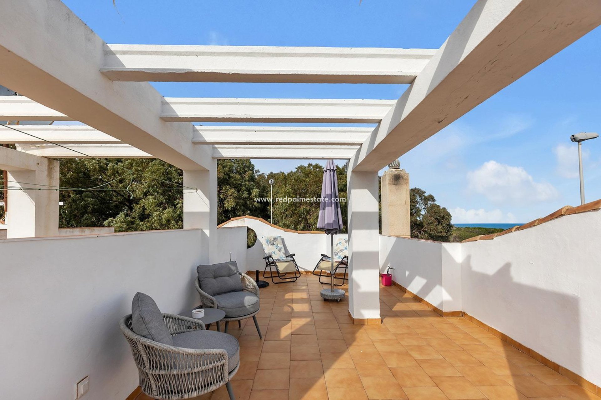 Återförsäljning - Villa -
Guardamar del Segura - Urbanizaciones