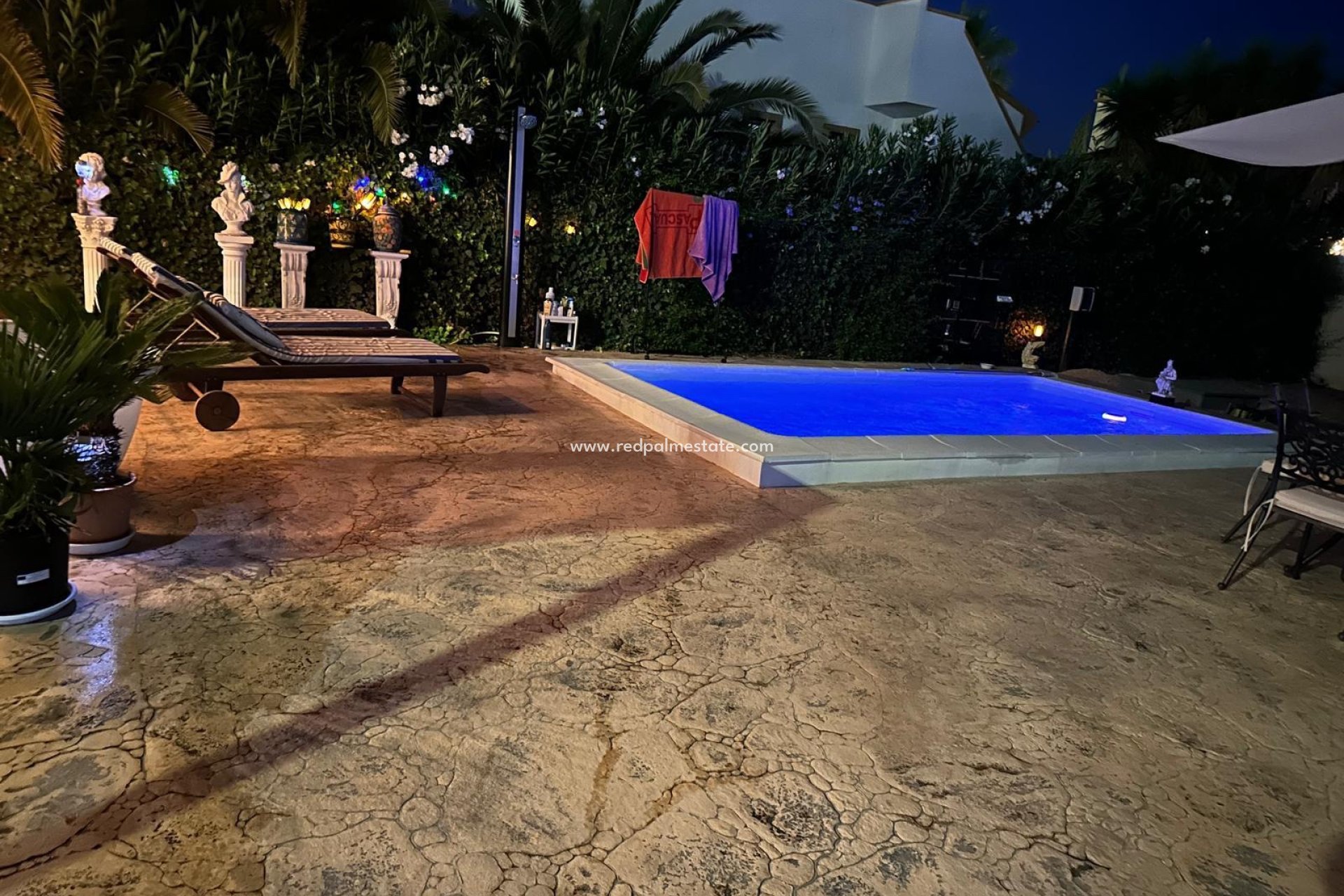 Återförsäljning - Villa -
Hondón de las Nieves - Inland