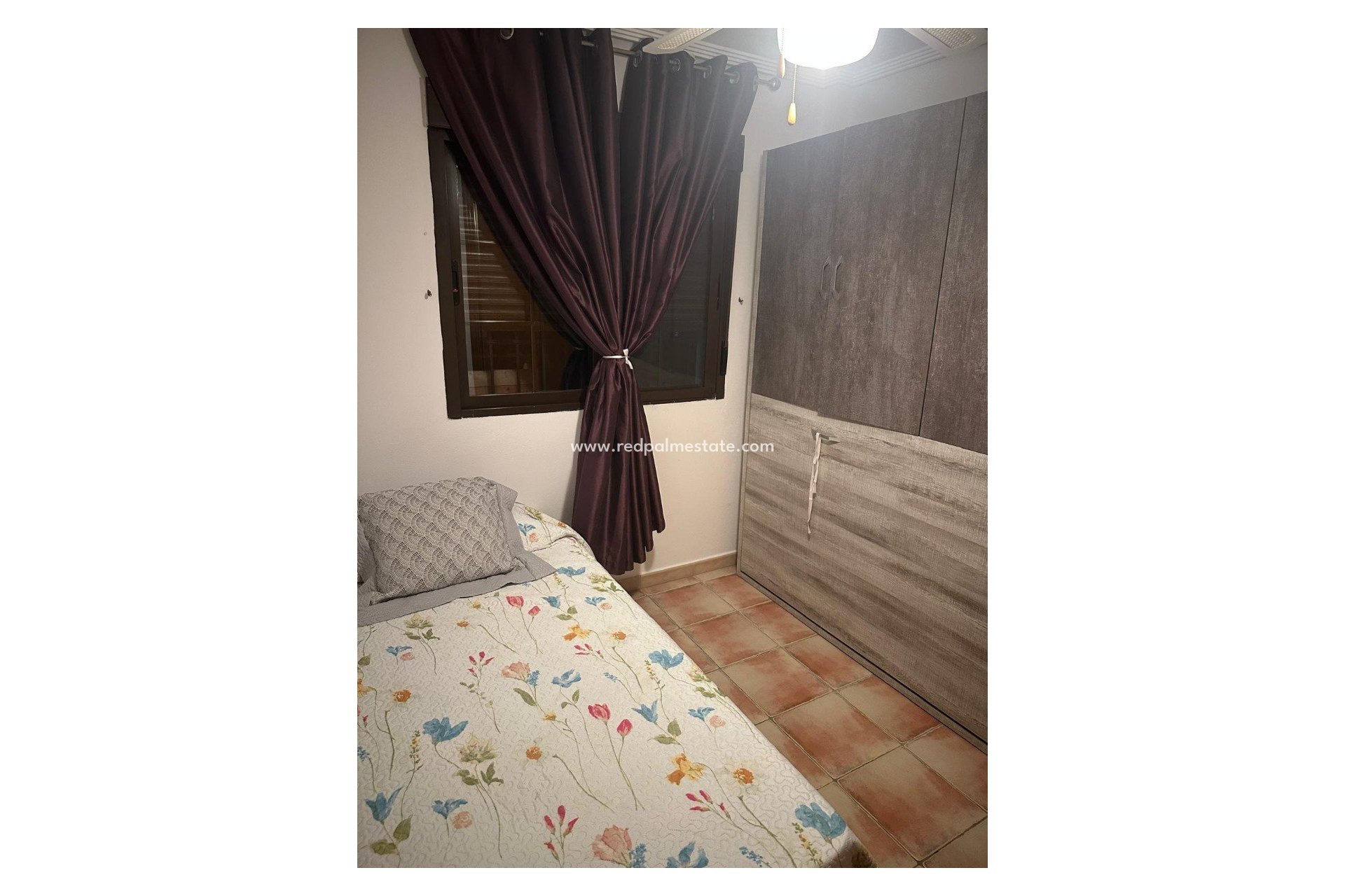 Återförsäljning - Villa -
Hondón de las Nieves - Inland