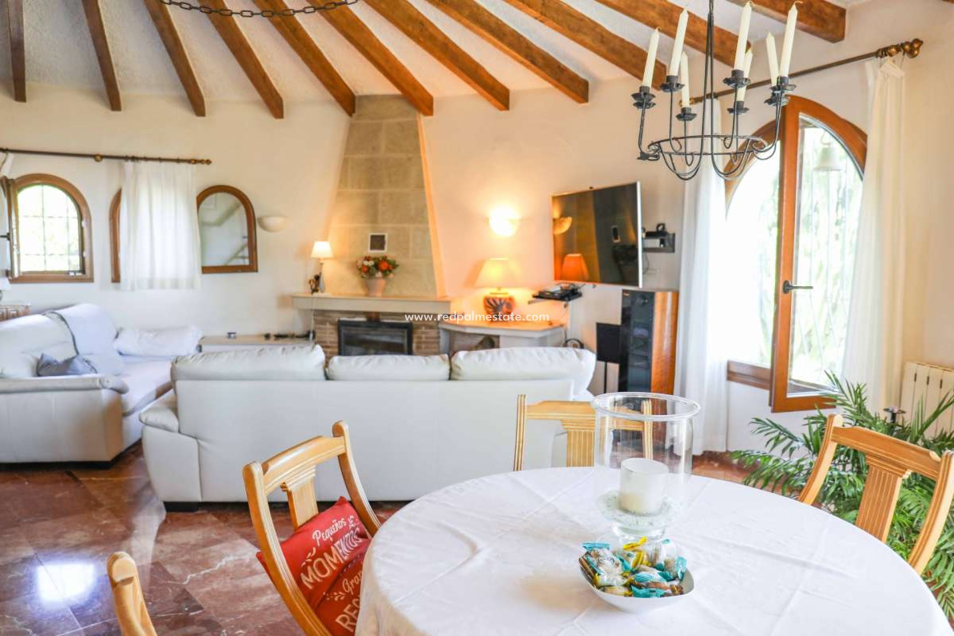 Återförsäljning - Villa -
Jávea