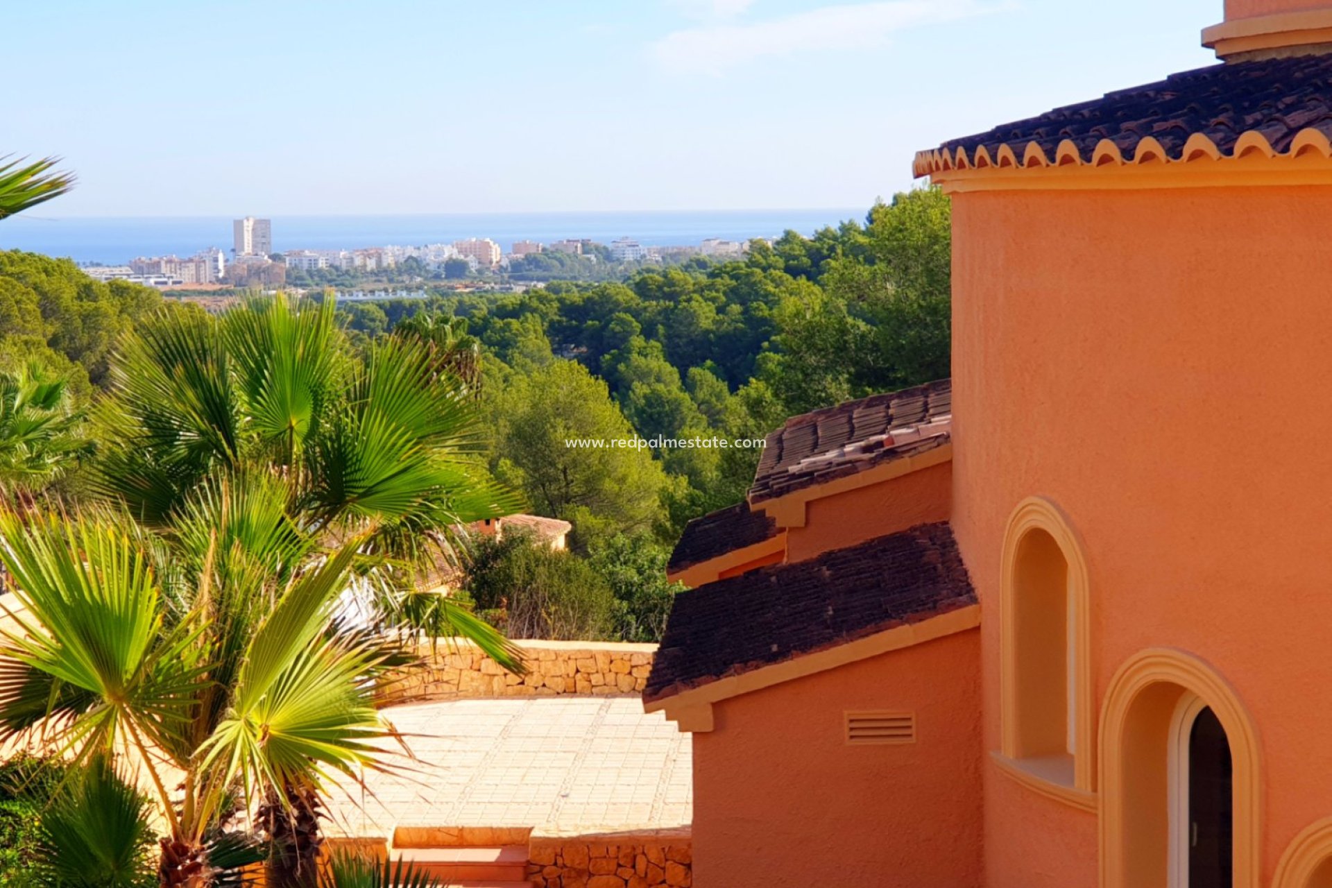 Återförsäljning - Villa -
Jávea