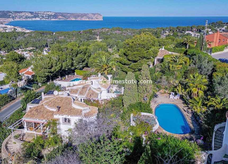 Återförsäljning - Villa -
Jávea