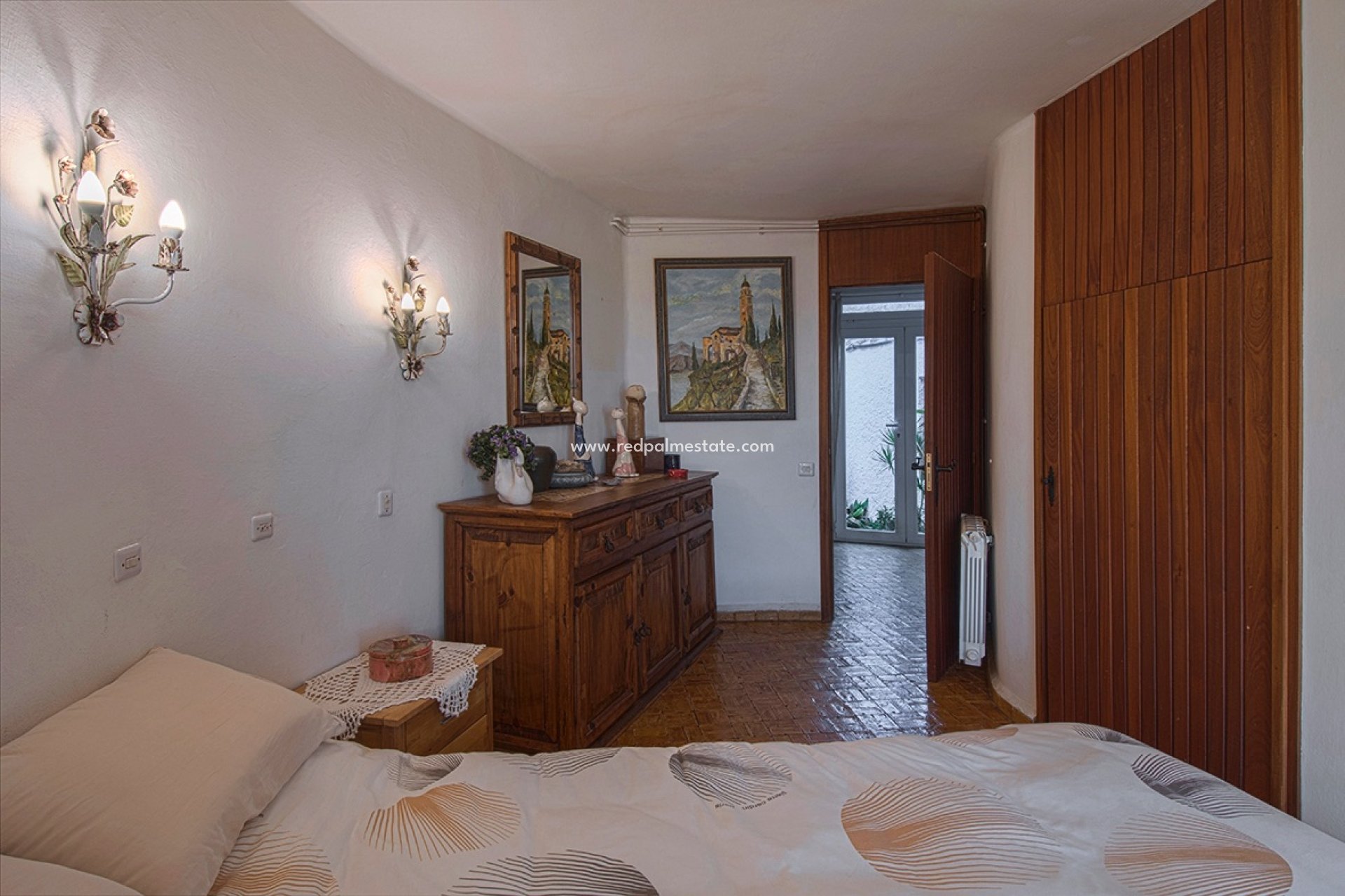 Återförsäljning - Villa -
Jávea