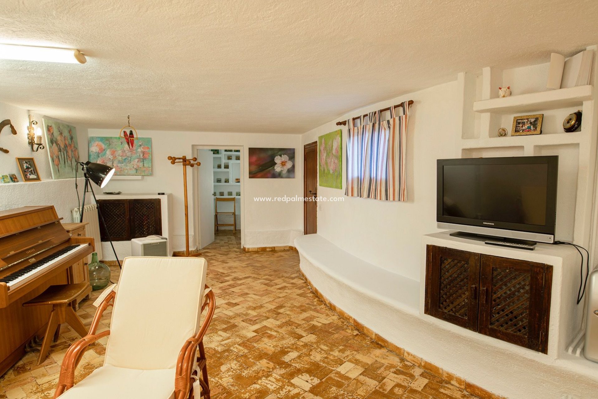 Återförsäljning - Villa -
Jávea