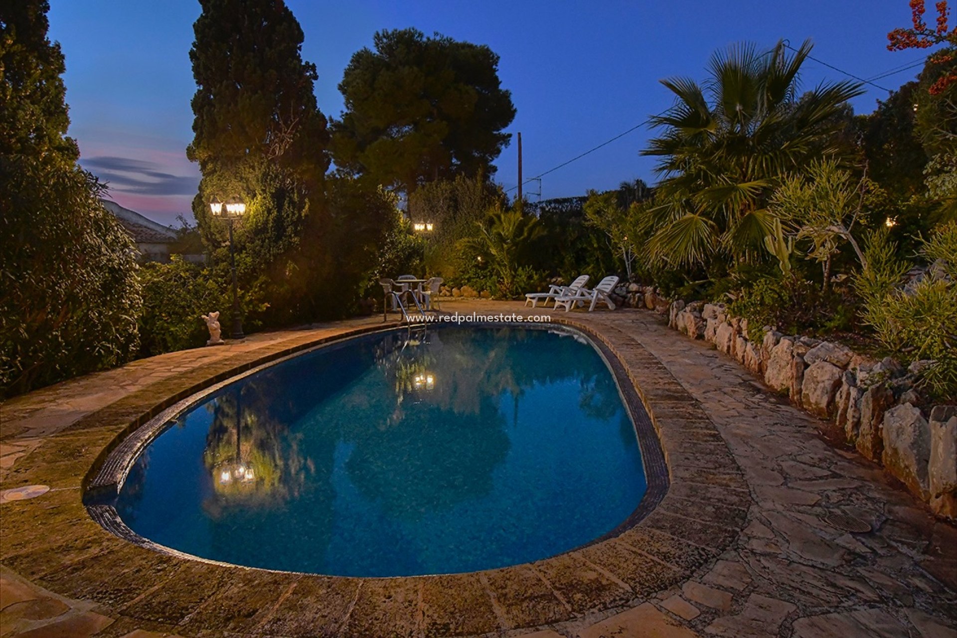 Återförsäljning - Villa -
Jávea