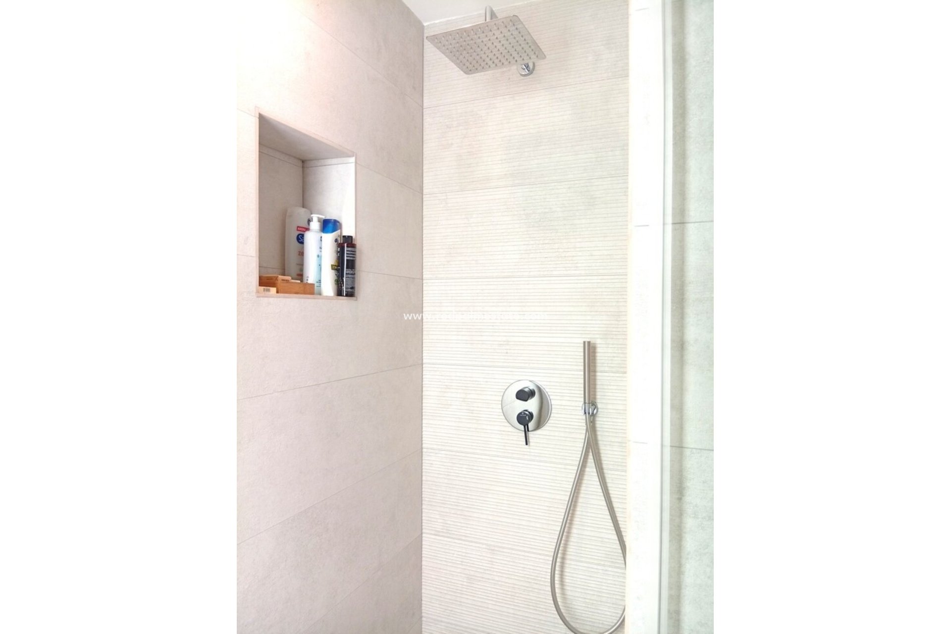 Återförsäljning - Villa -
La Finca Golf Resort - Inland