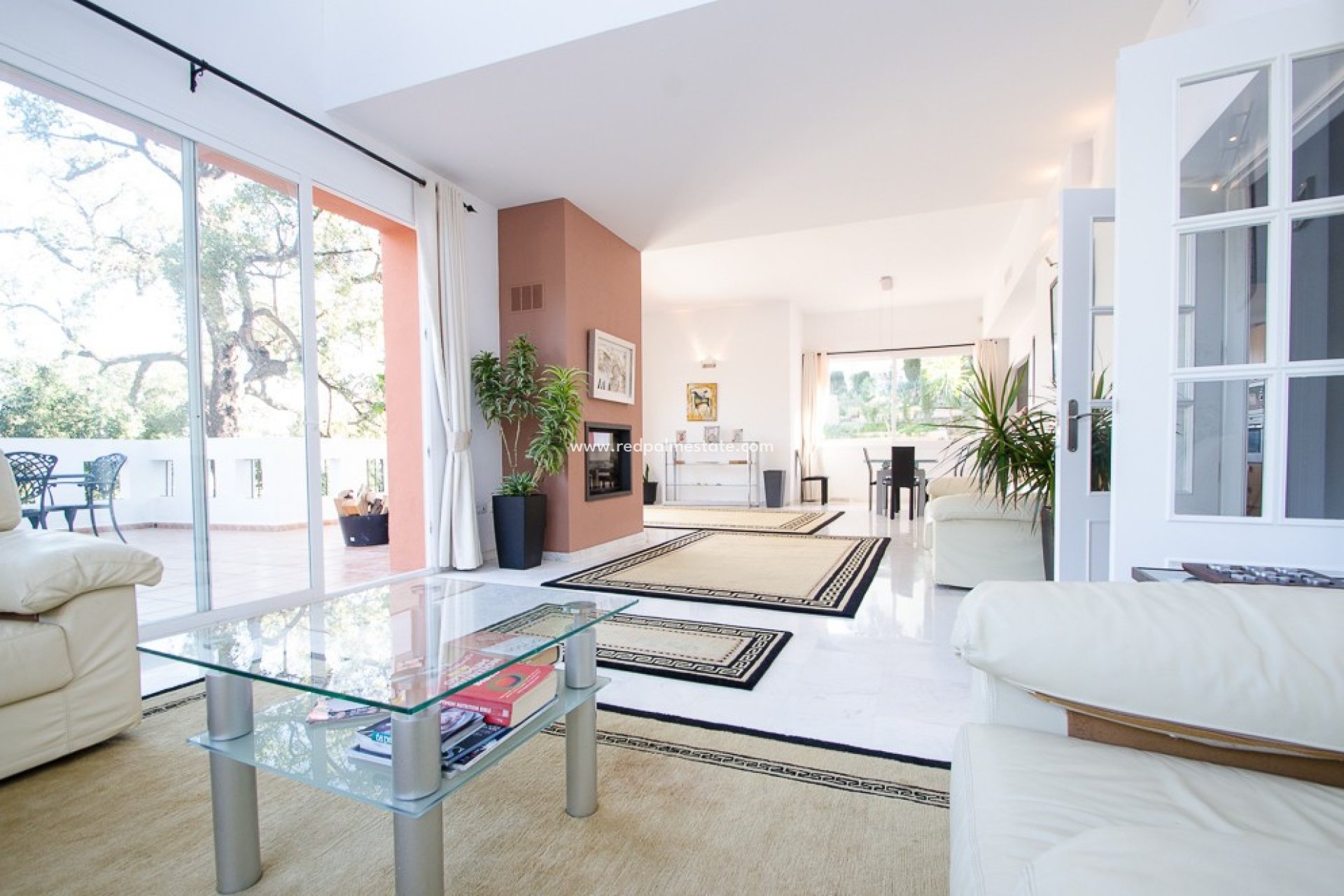 Återförsäljning - Villa -
La Mairena