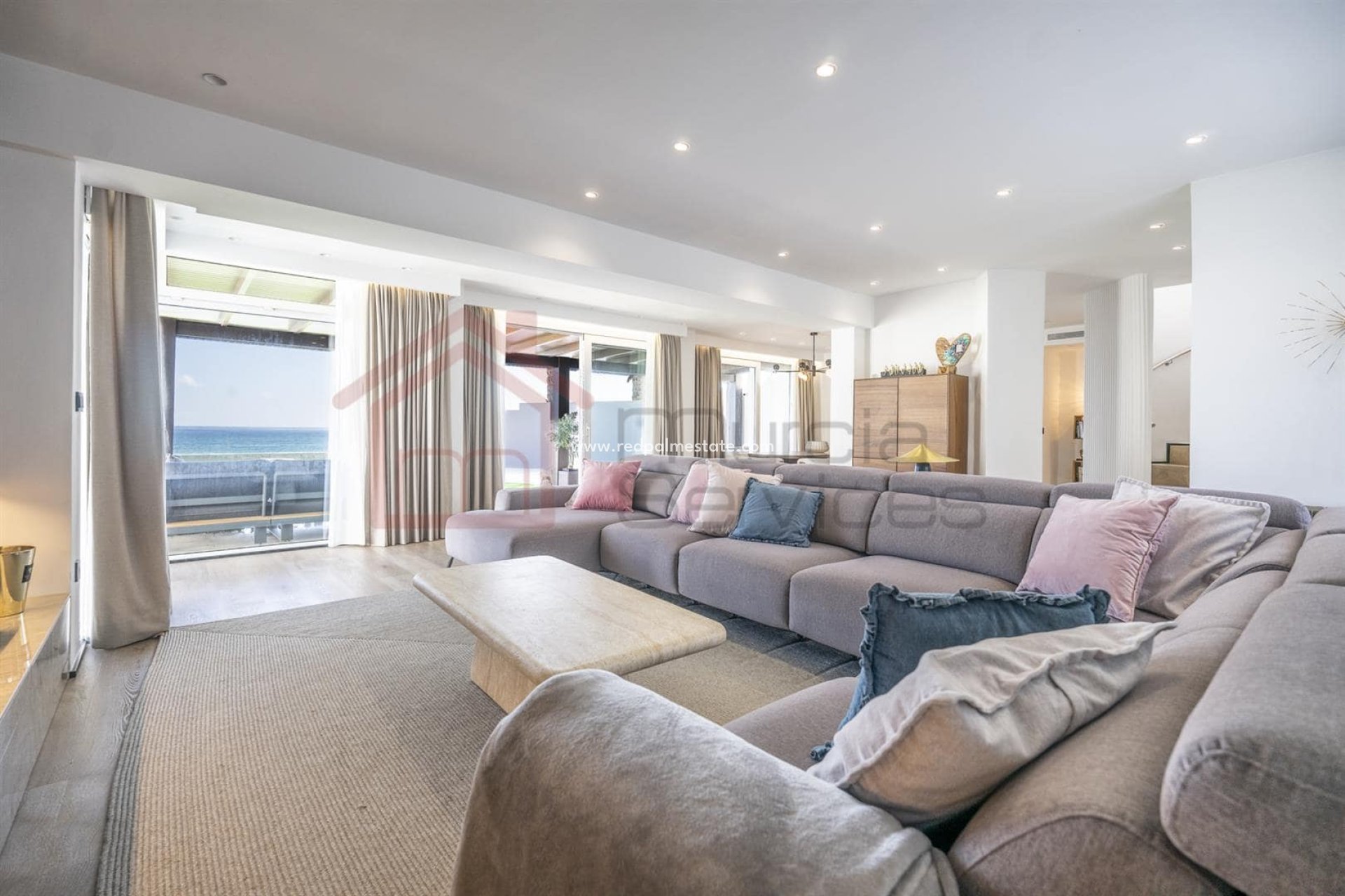 Återförsäljning - Villa -
La Manga - Costa Calida
