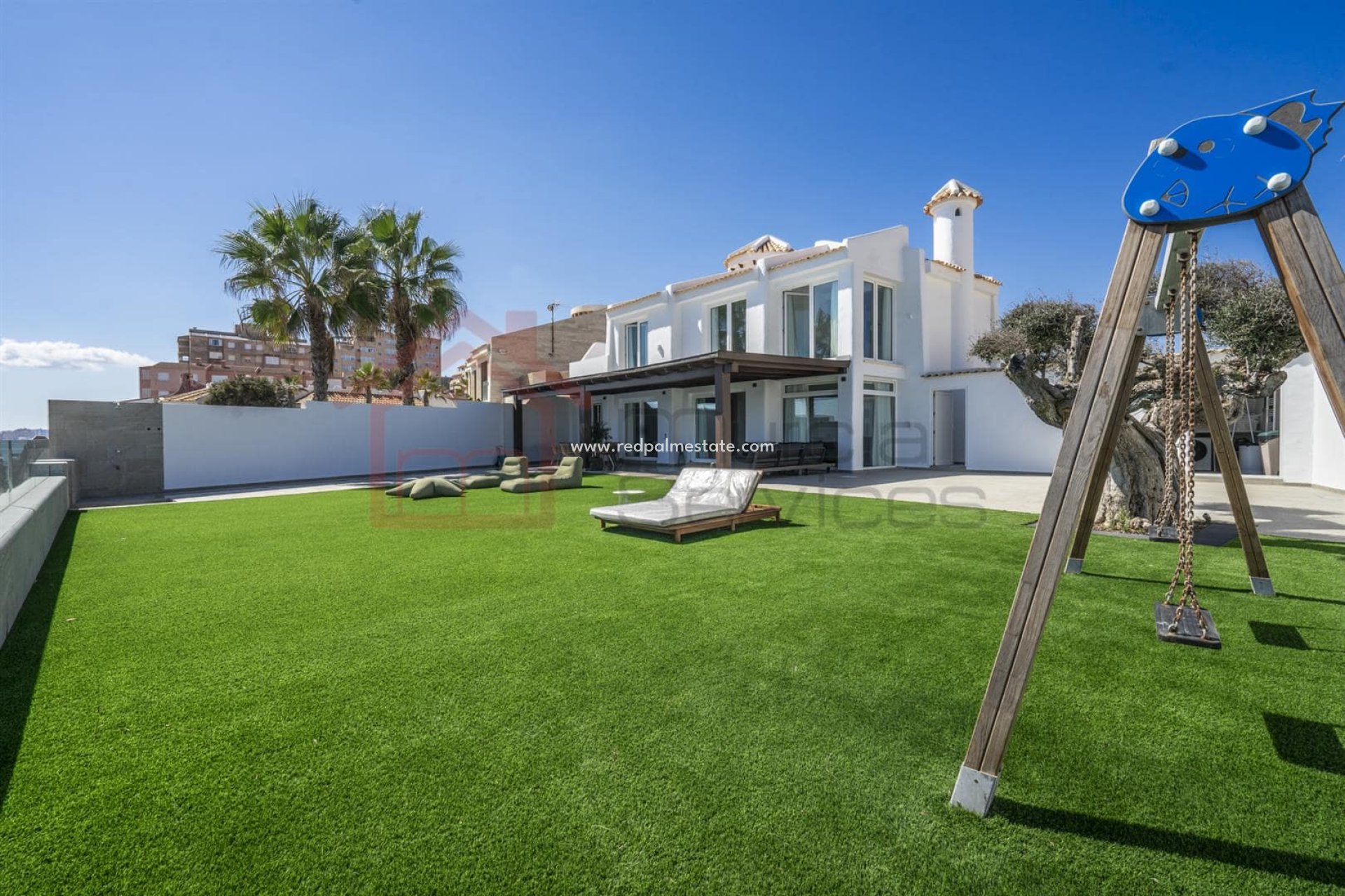 Återförsäljning - Villa -
La Manga - Costa Calida