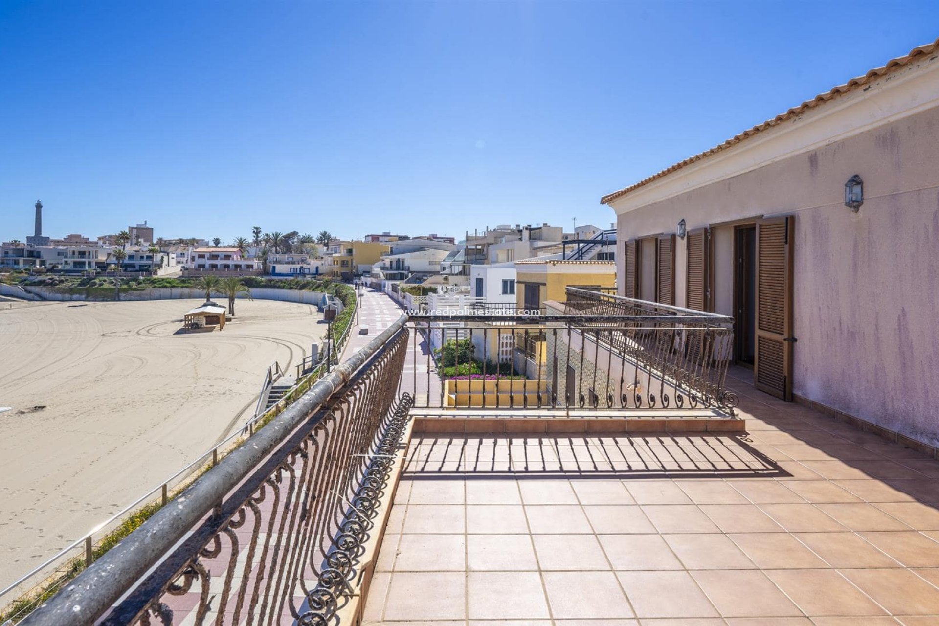 Återförsäljning - Villa -
La Manga - Costa Calida