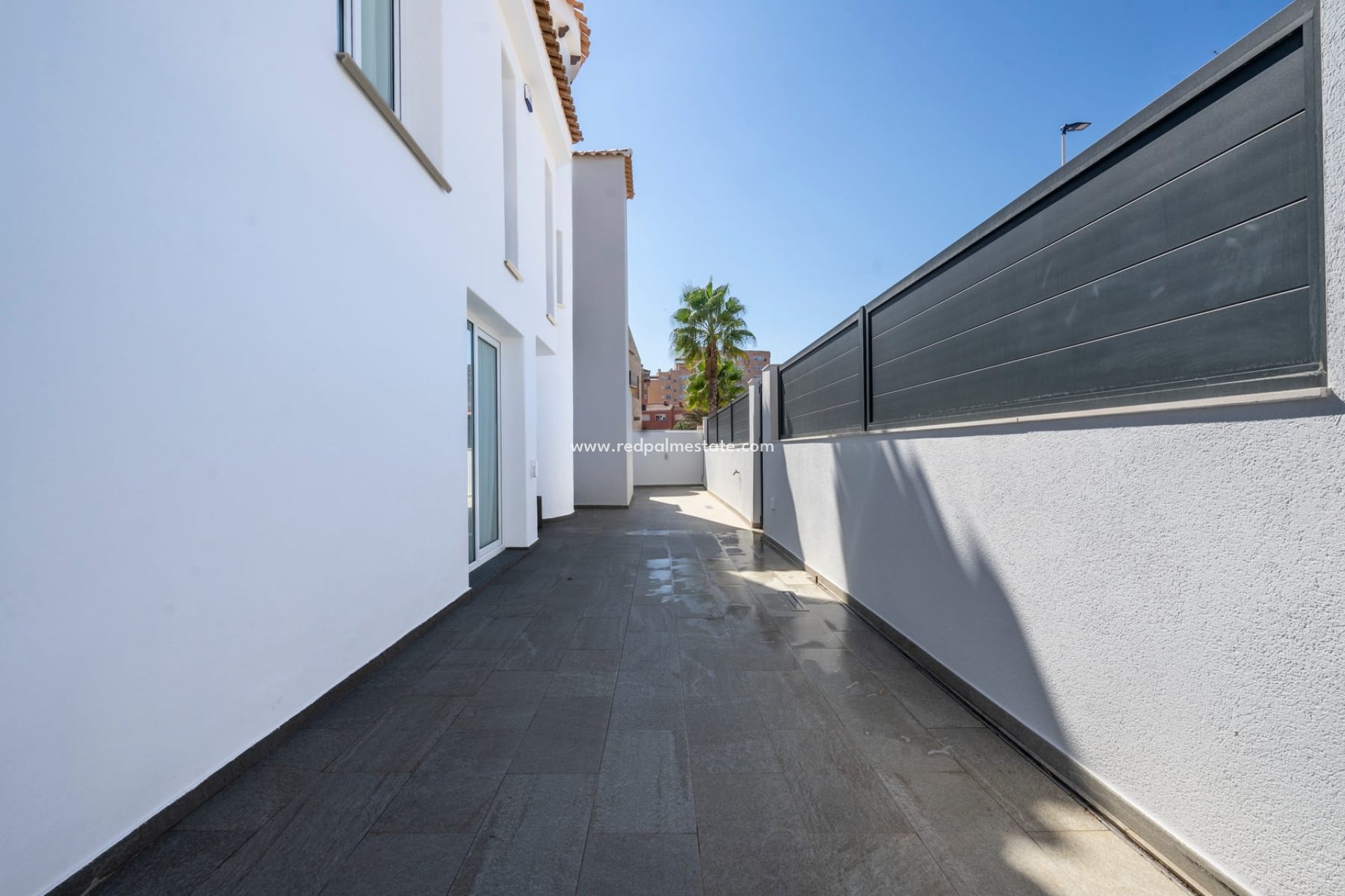 Återförsäljning - Villa -
La Manga - Costa Calida