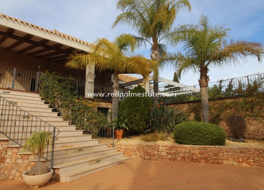 Återförsäljning - Villa -
La Manga - Costa Calida