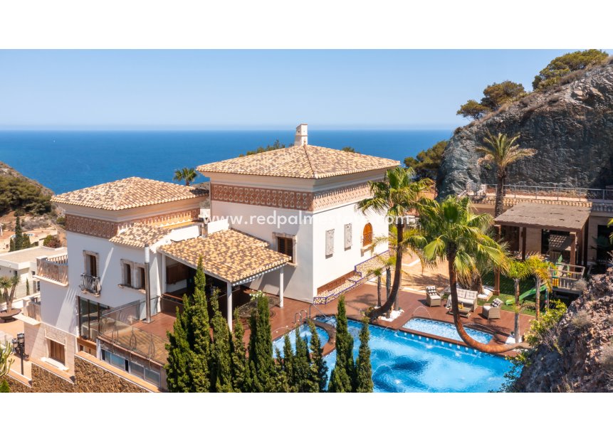 Återförsäljning - Villa -
La Manga - Costa Calida