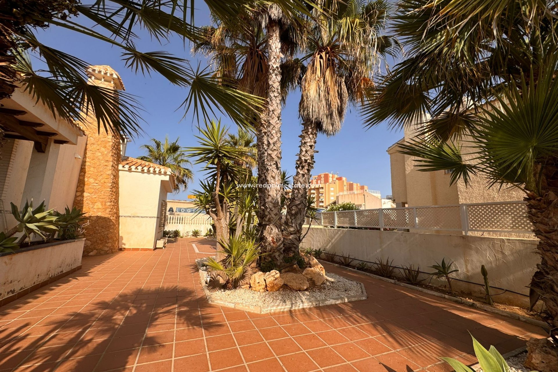 Återförsäljning - Villa -
La Manga - Costa Calida