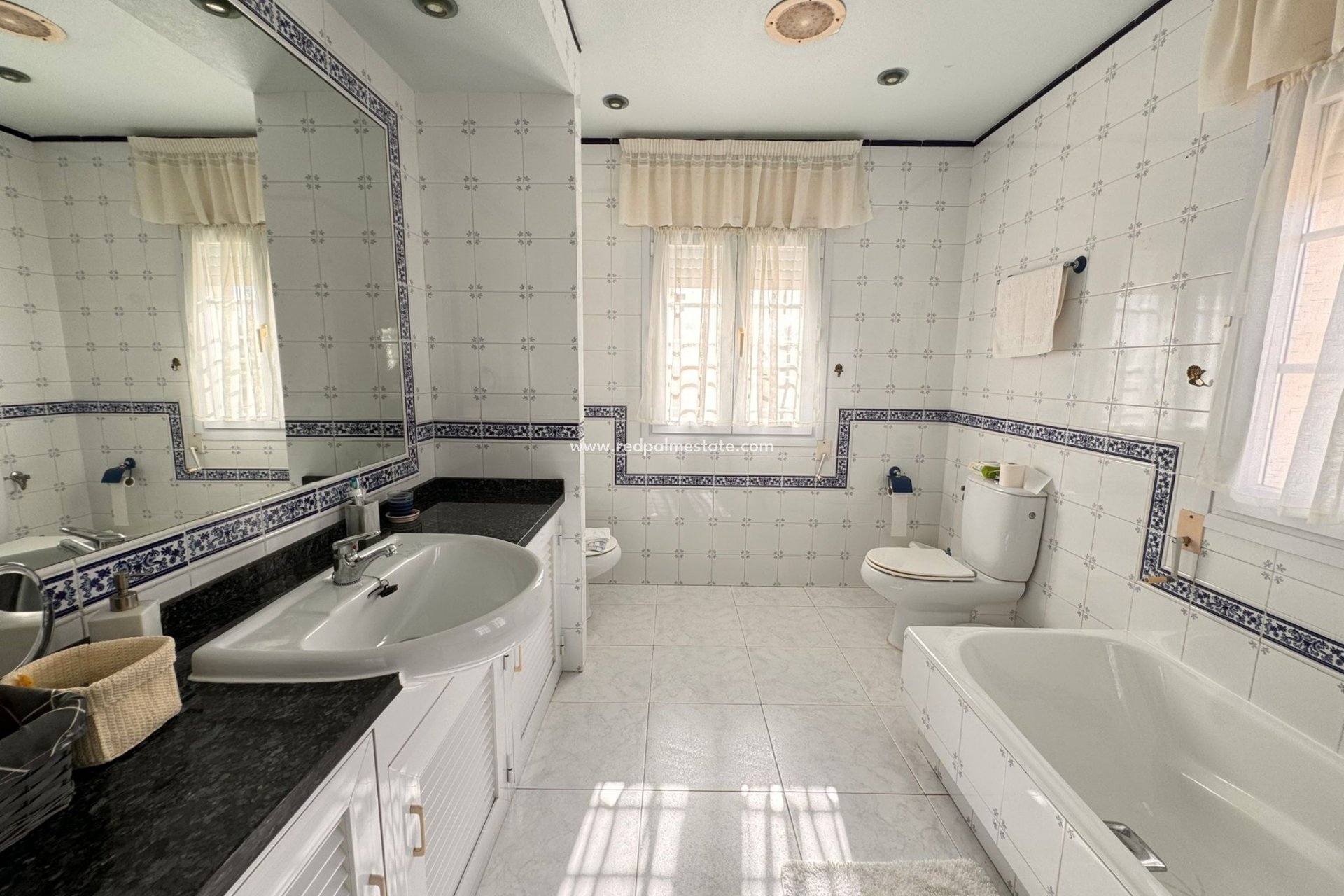 Återförsäljning - Villa -
La Manga - Costa Calida