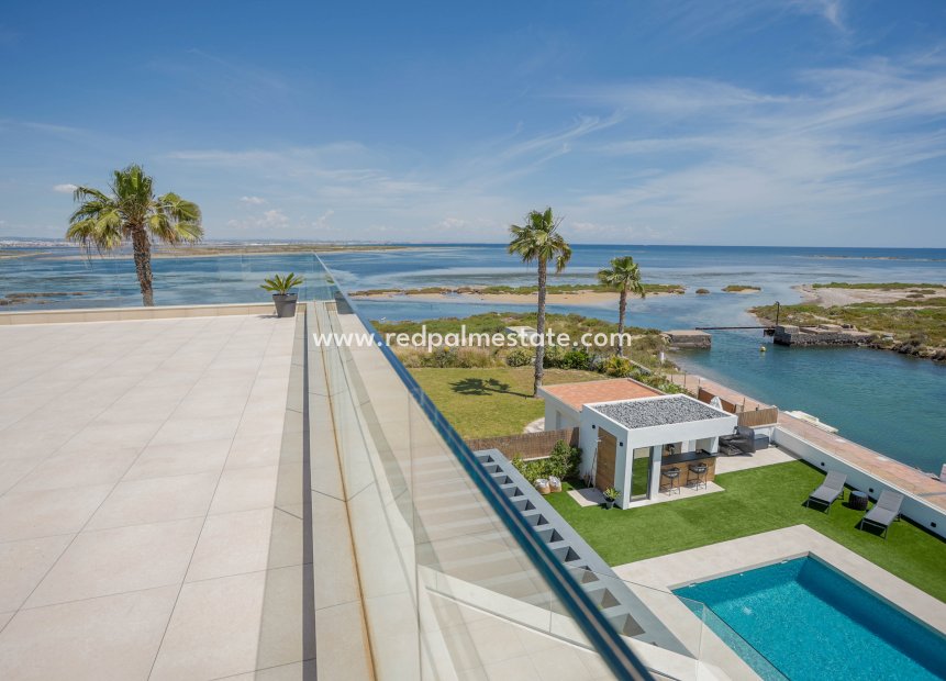 Återförsäljning - Villa -
La Manga - Costa Calida