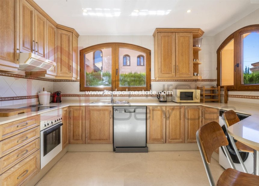 Återförsäljning - Villa -
La Manga - La Manga Club