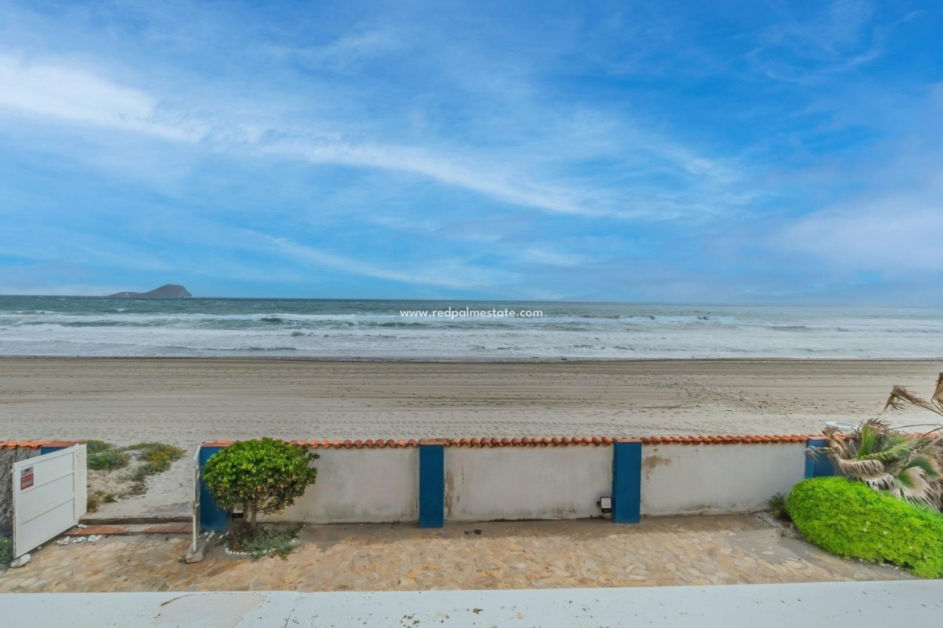 Återförsäljning - Villa -
La Manga - Playa del Estacio