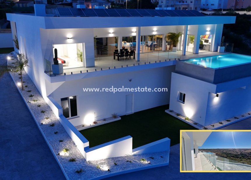 Återförsäljning - Villa -
La Marina - La Marina / El Pinet