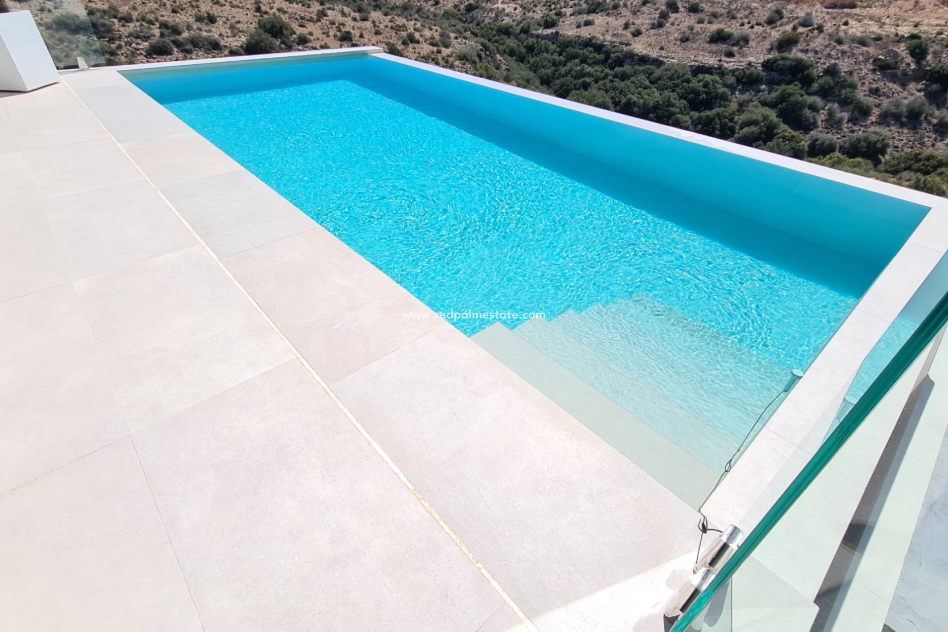 Återförsäljning - Villa -
La Marina - La Marina / El Pinet