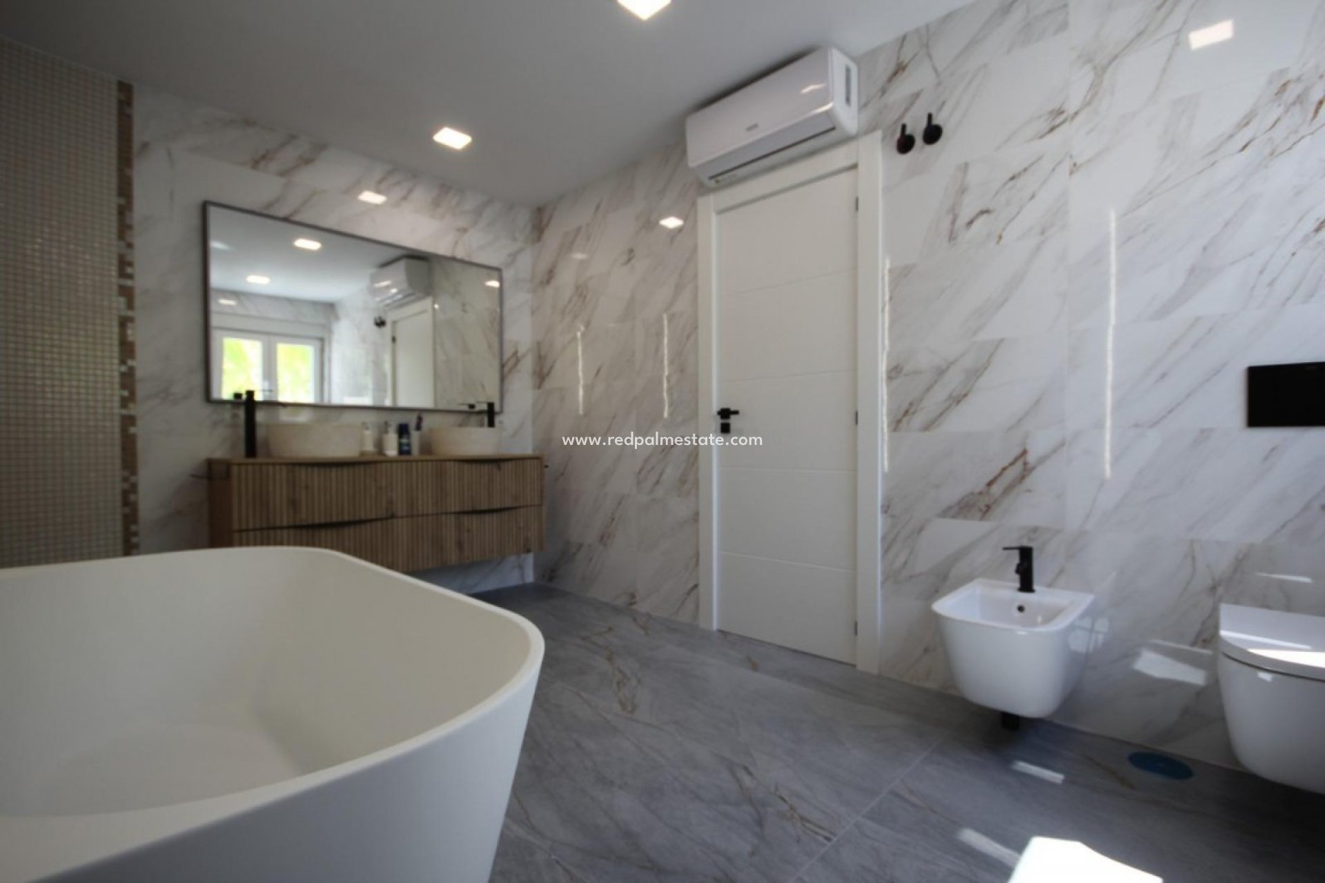 Återförsäljning - Villa -
La Nucía - Costa Blanca