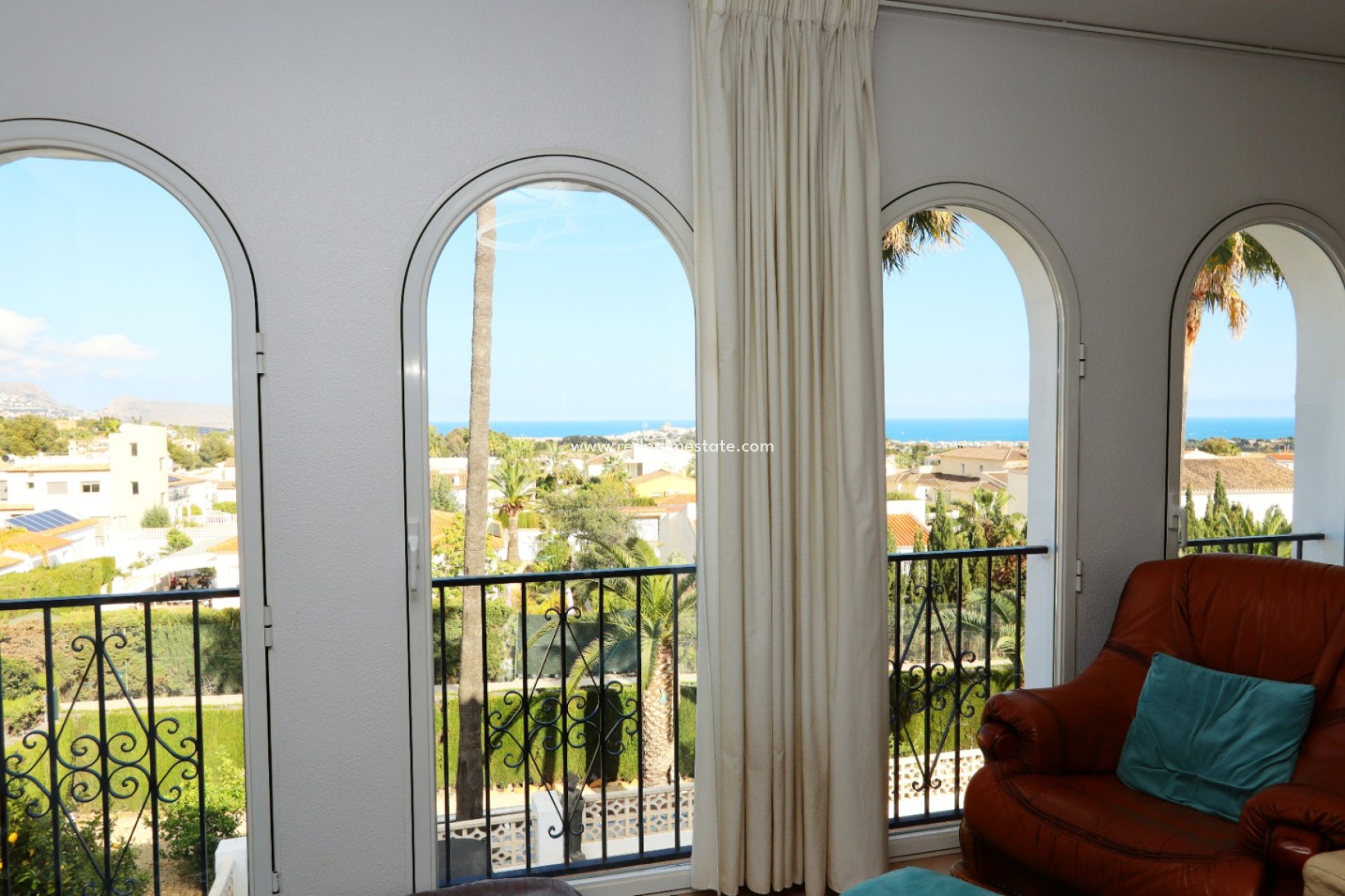 Återförsäljning - Villa -
La Nucía