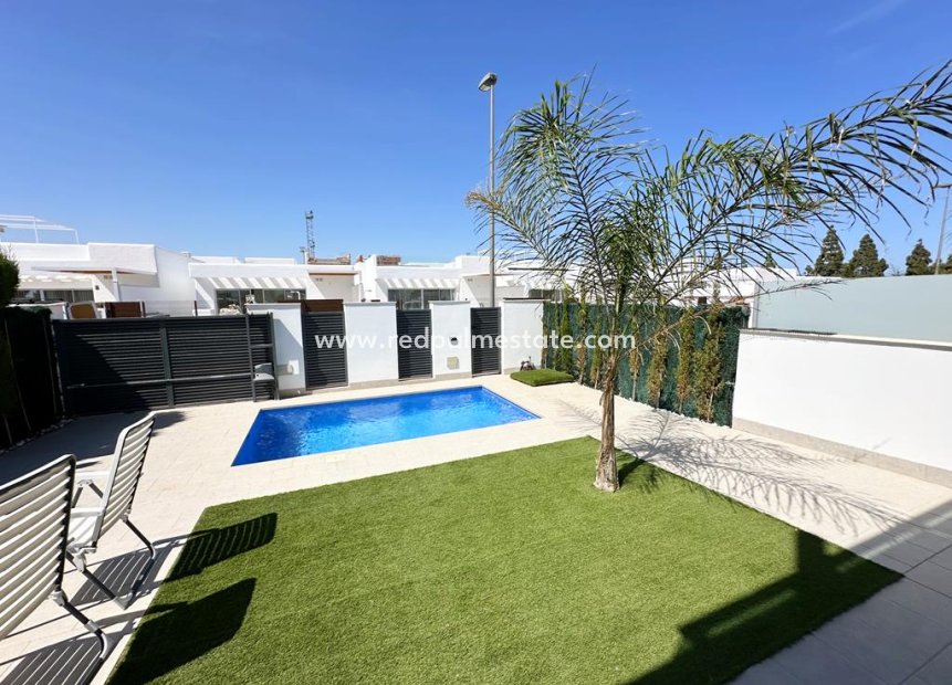 Återförsäljning - Villa -
La Serena Golf - Costa Calida