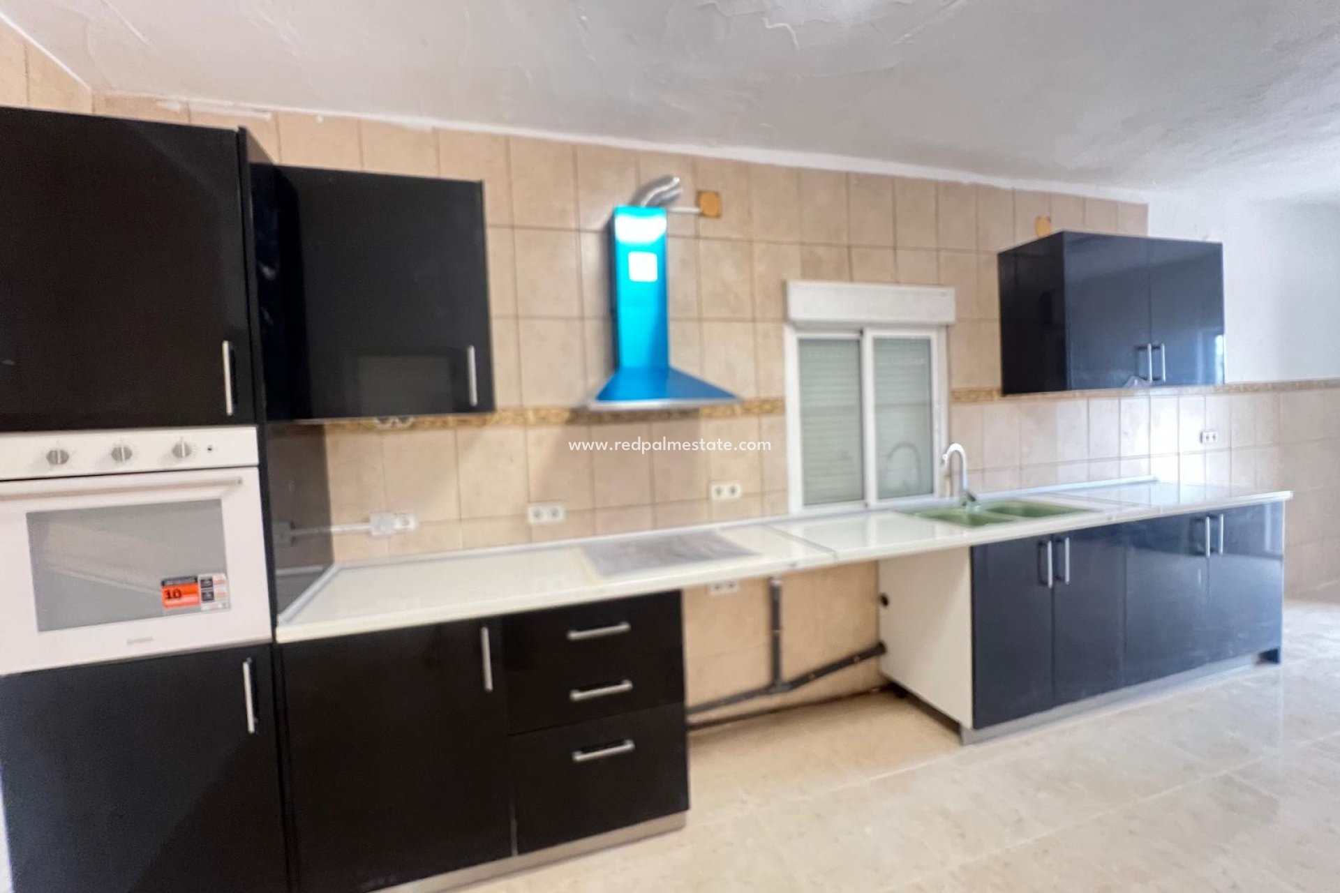 Återförsäljning - Villa -
La Solana