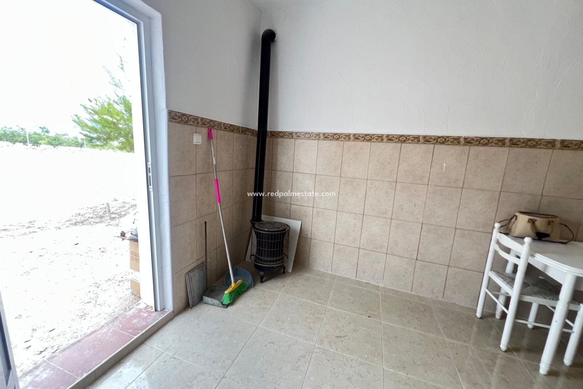 Återförsäljning - Villa -
La Solana