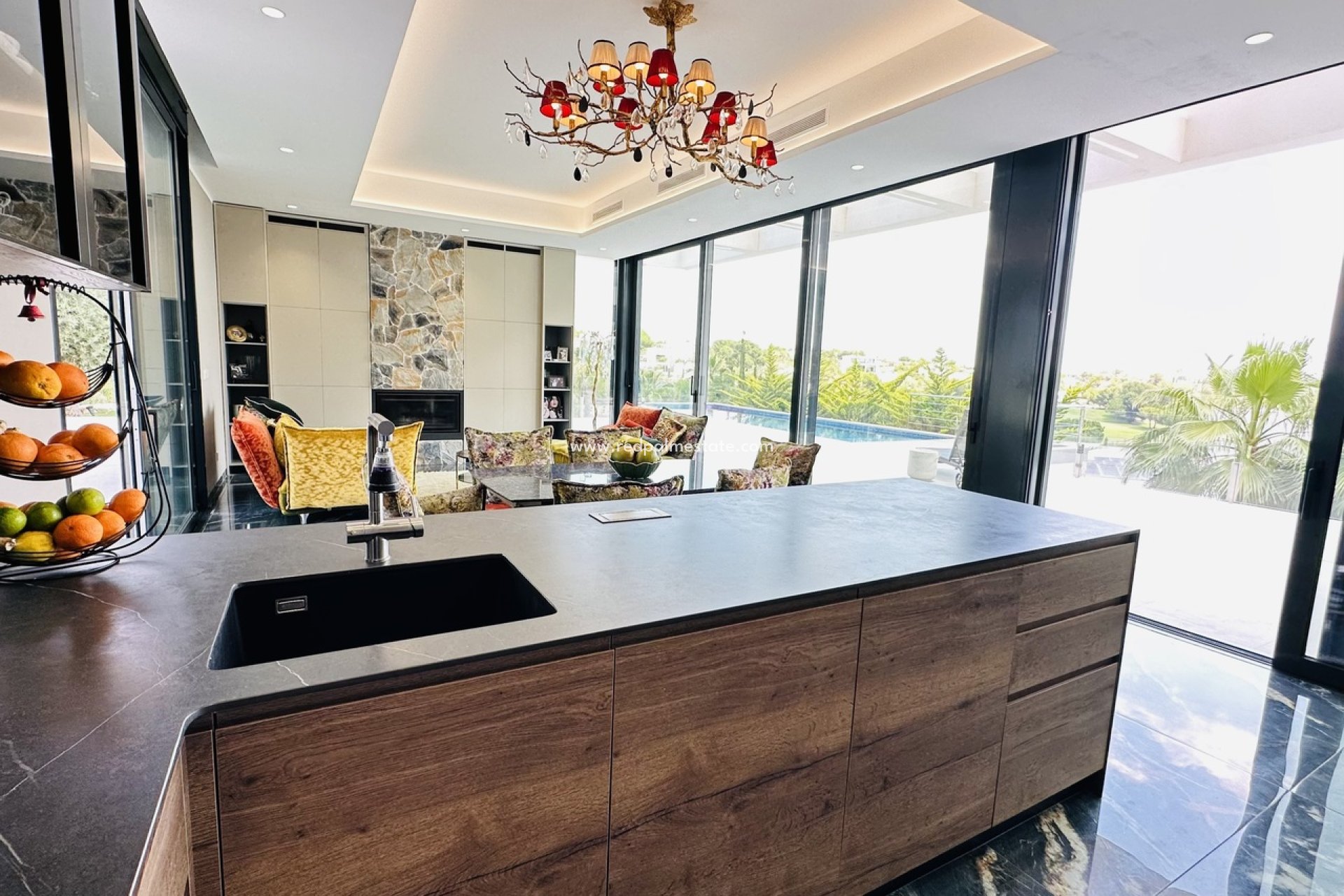 Återförsäljning - Villa -
Las Colinas Golf - Costa Blanca