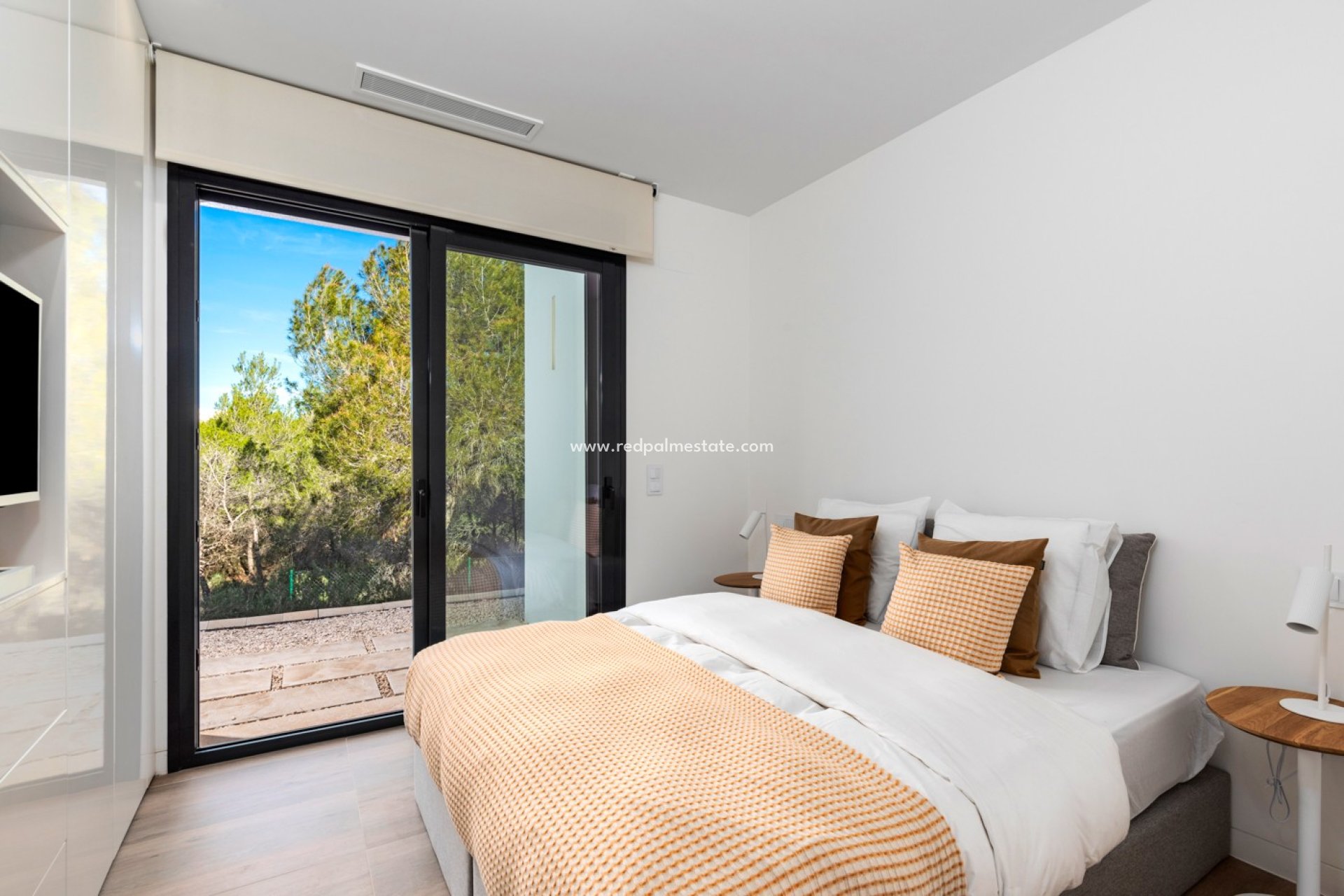 Återförsäljning - Villa -
Las Colinas Golf